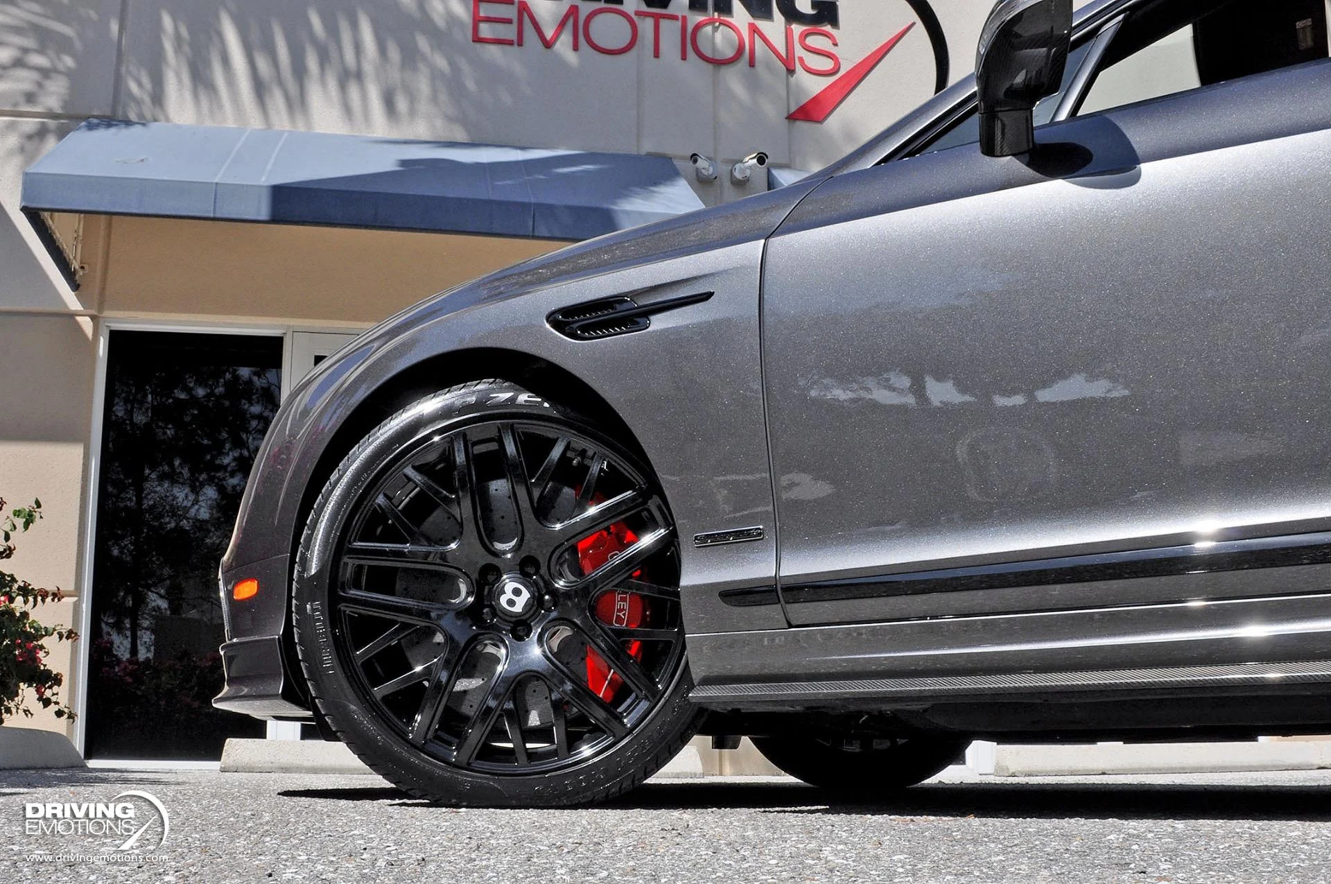 mph039_2109737056_891_p40_l_0f23d96f51