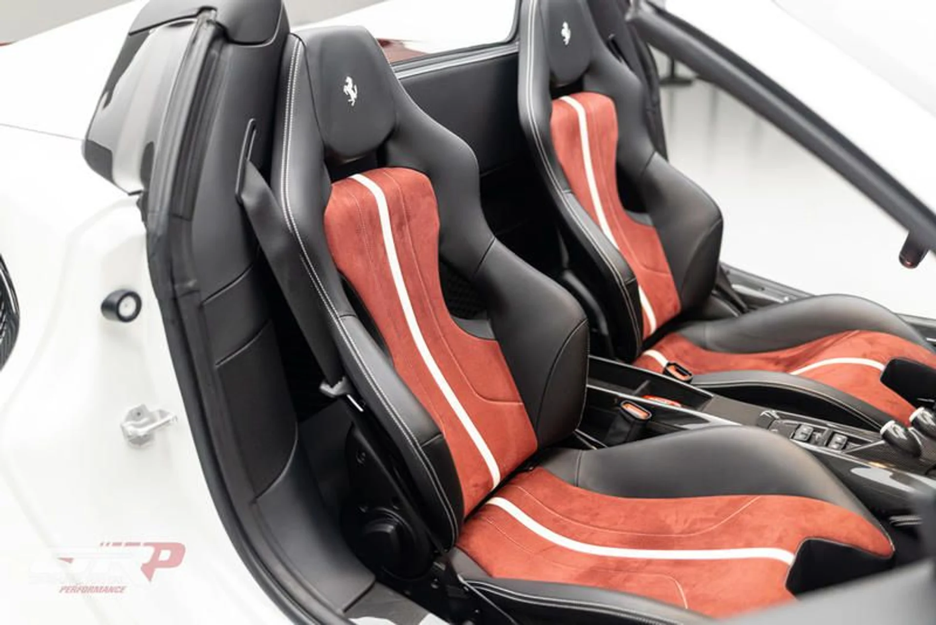 mph039_2129357885_52025551_9380_4839_9_C38_687_A0694_E568_1f92ca74d4