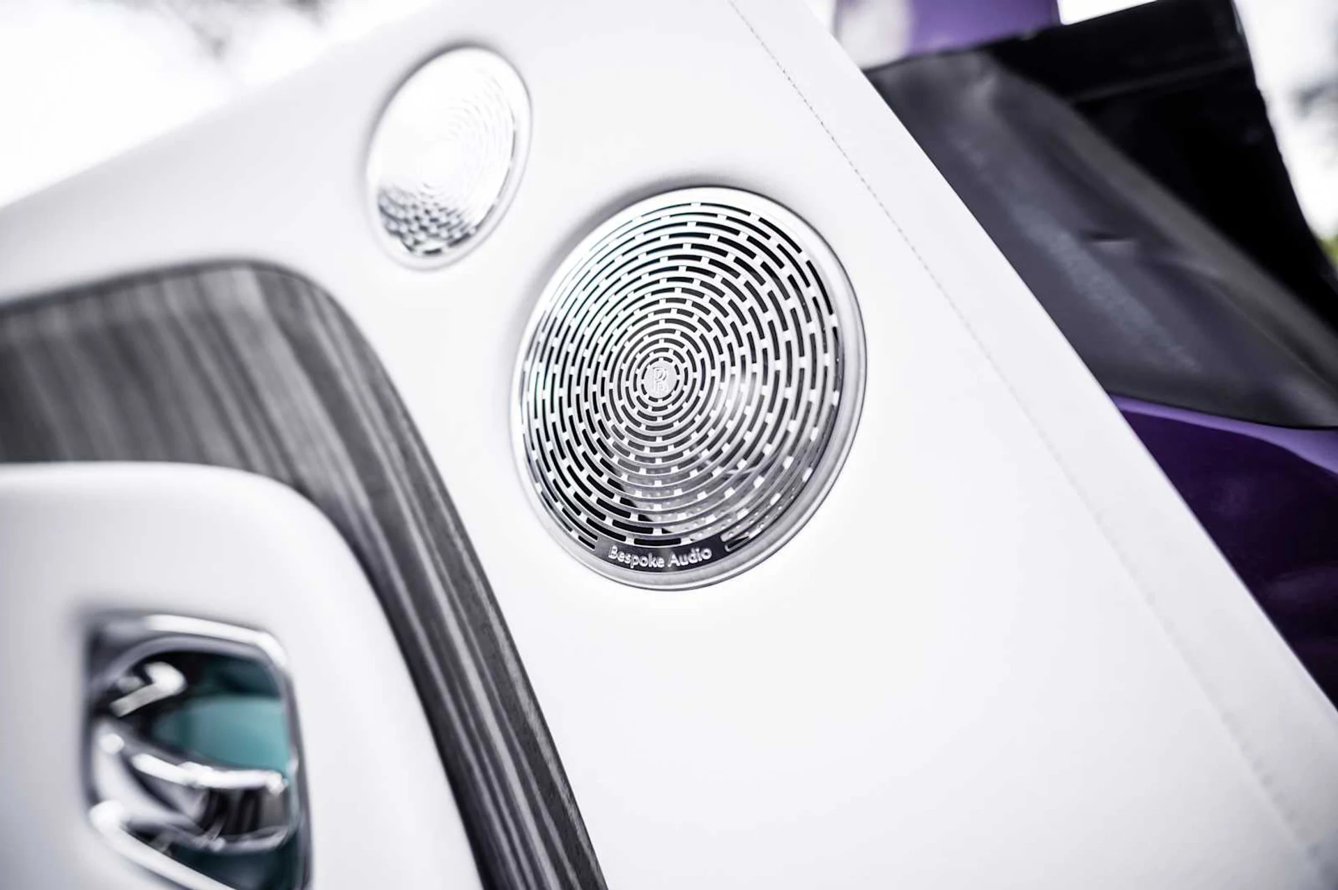 mph039_2134835577_5d45cce57c25ab9404564a446e6ace21x_e91cd6fc05