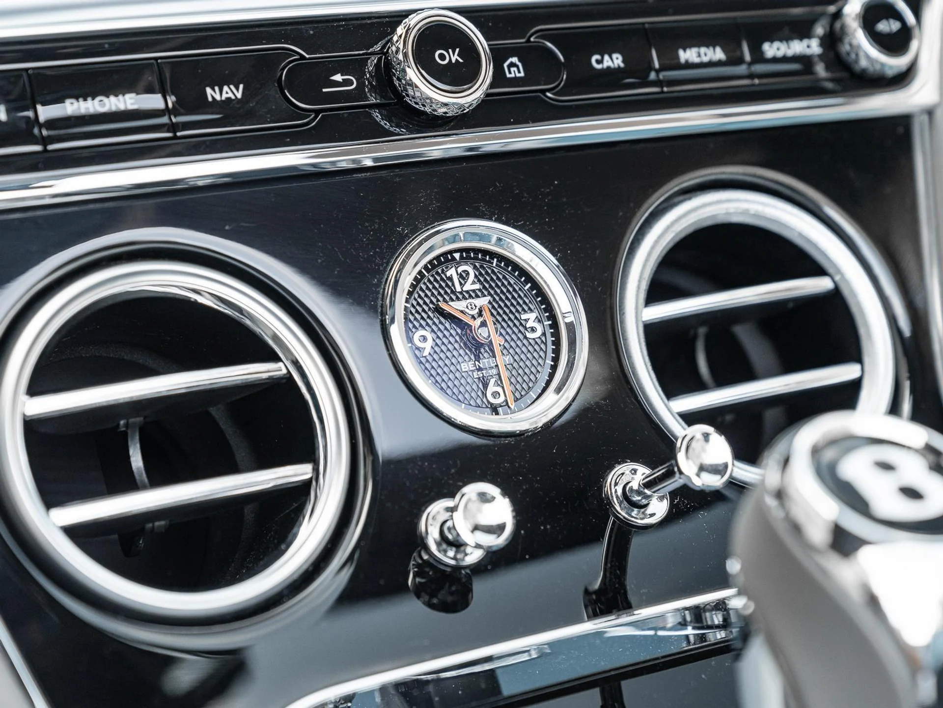 mph039_2142114399_Used_2022_Bentley_Continental_GT_Speed_1783026699_fcaac67e8d