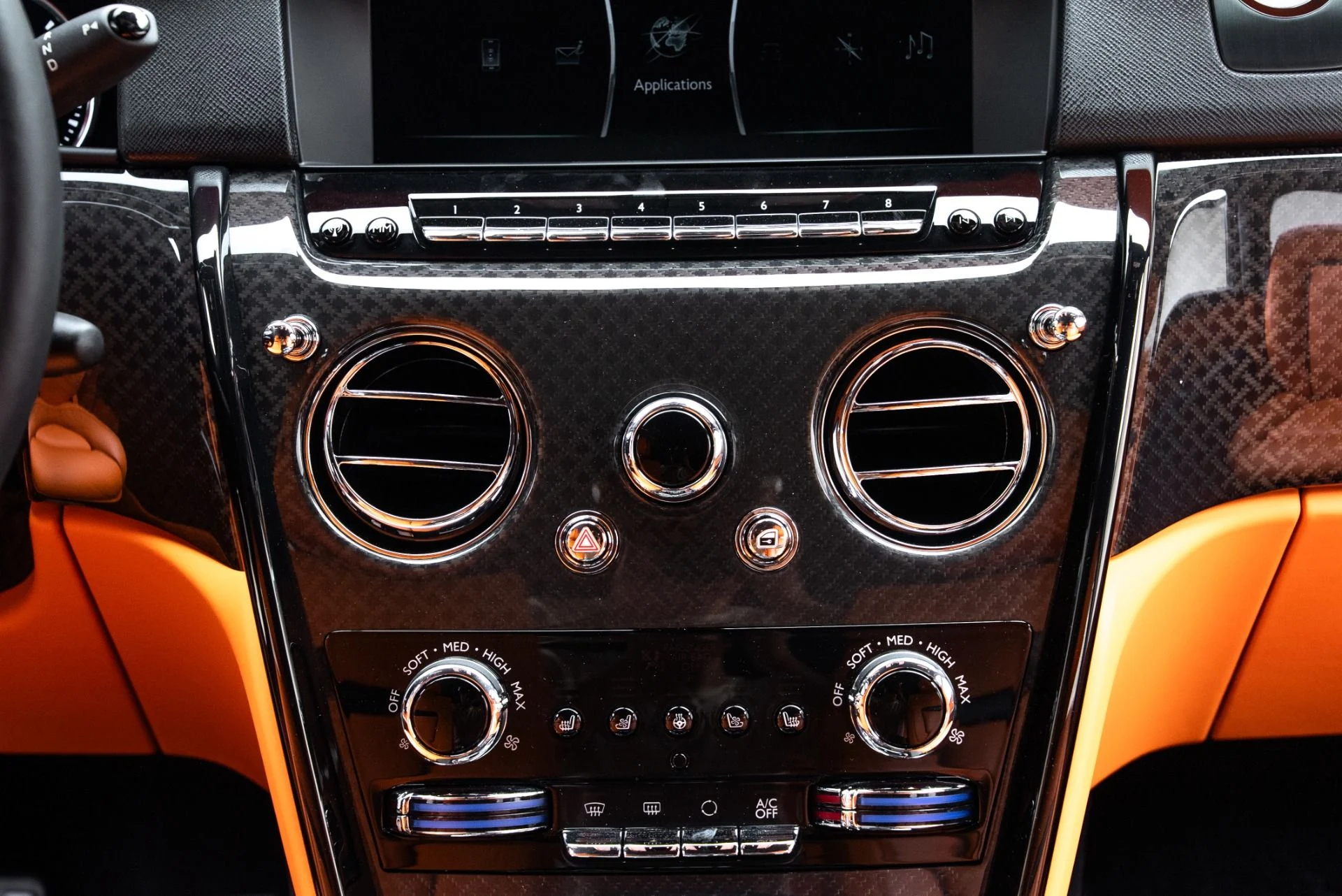 mph039_2153363216_Used_2023_Rolls_Royce_Black_Badge_Cullinan_1775515525_76e6cd5722