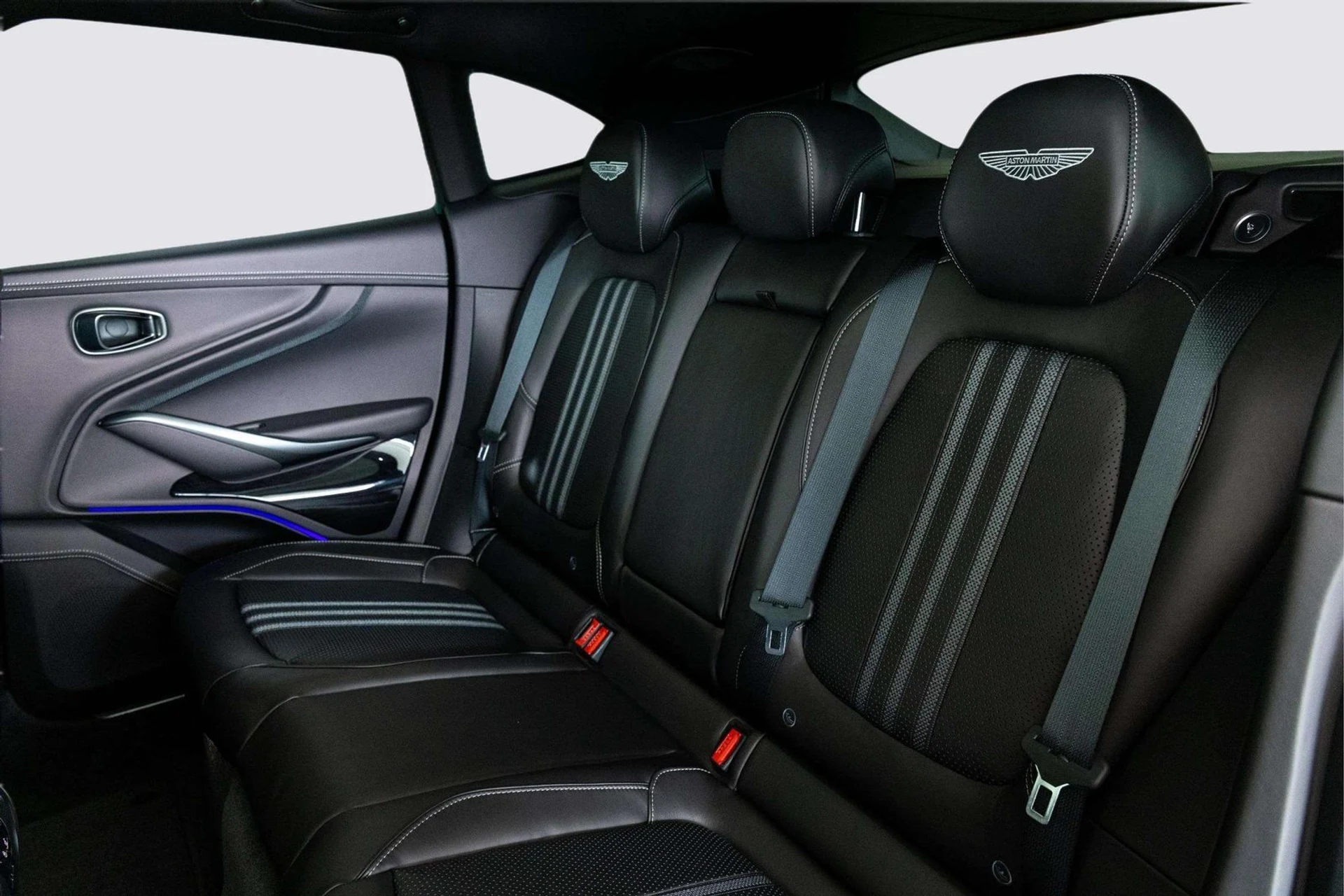 mph039_2158160953_1814d948_c8e0_4232_8056_9cc1d32ff742_97747c134c