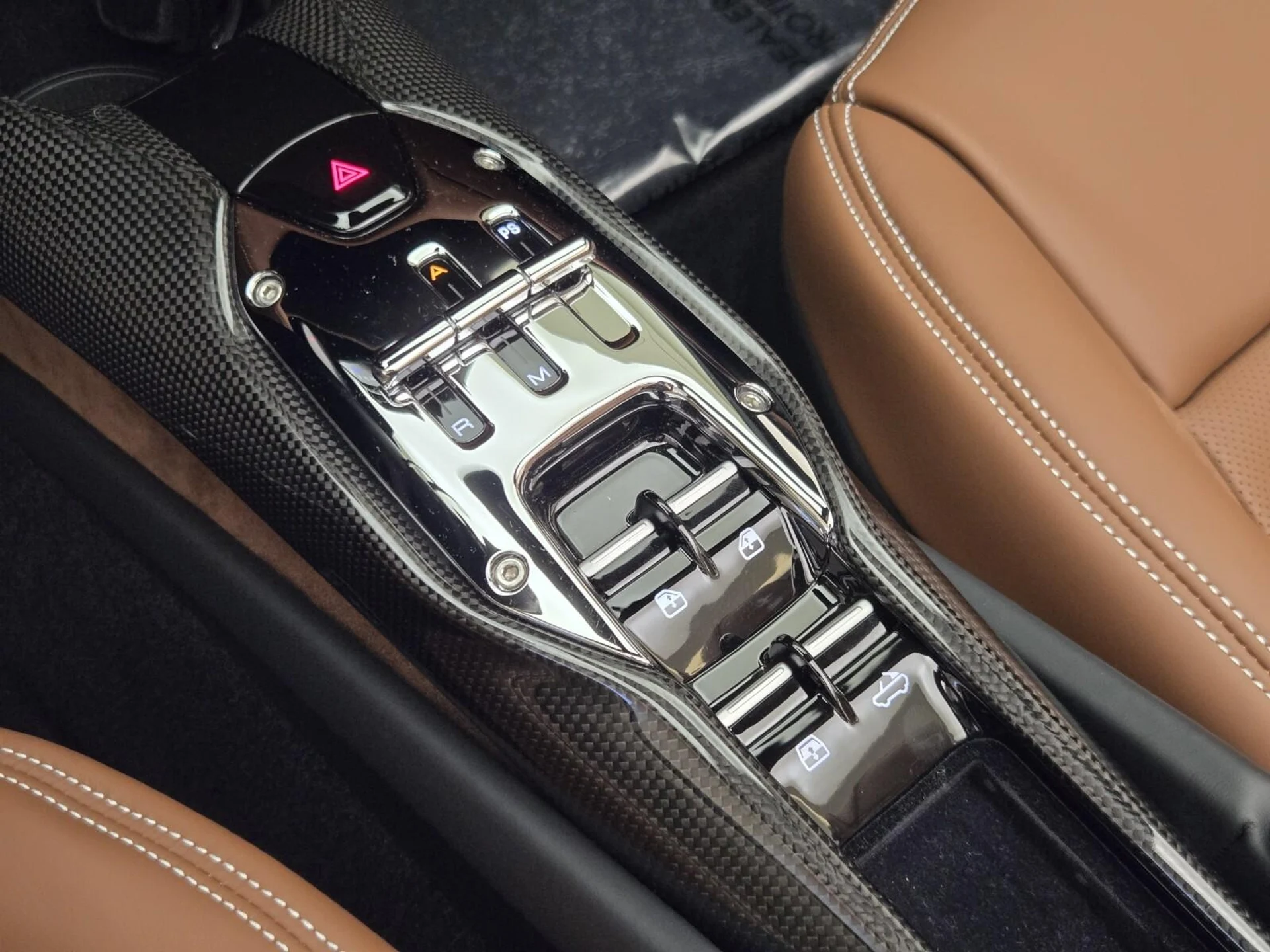 mph039_2158265_Used_2024_Ferrari_296_GTS_1770014739_6f128da7f3