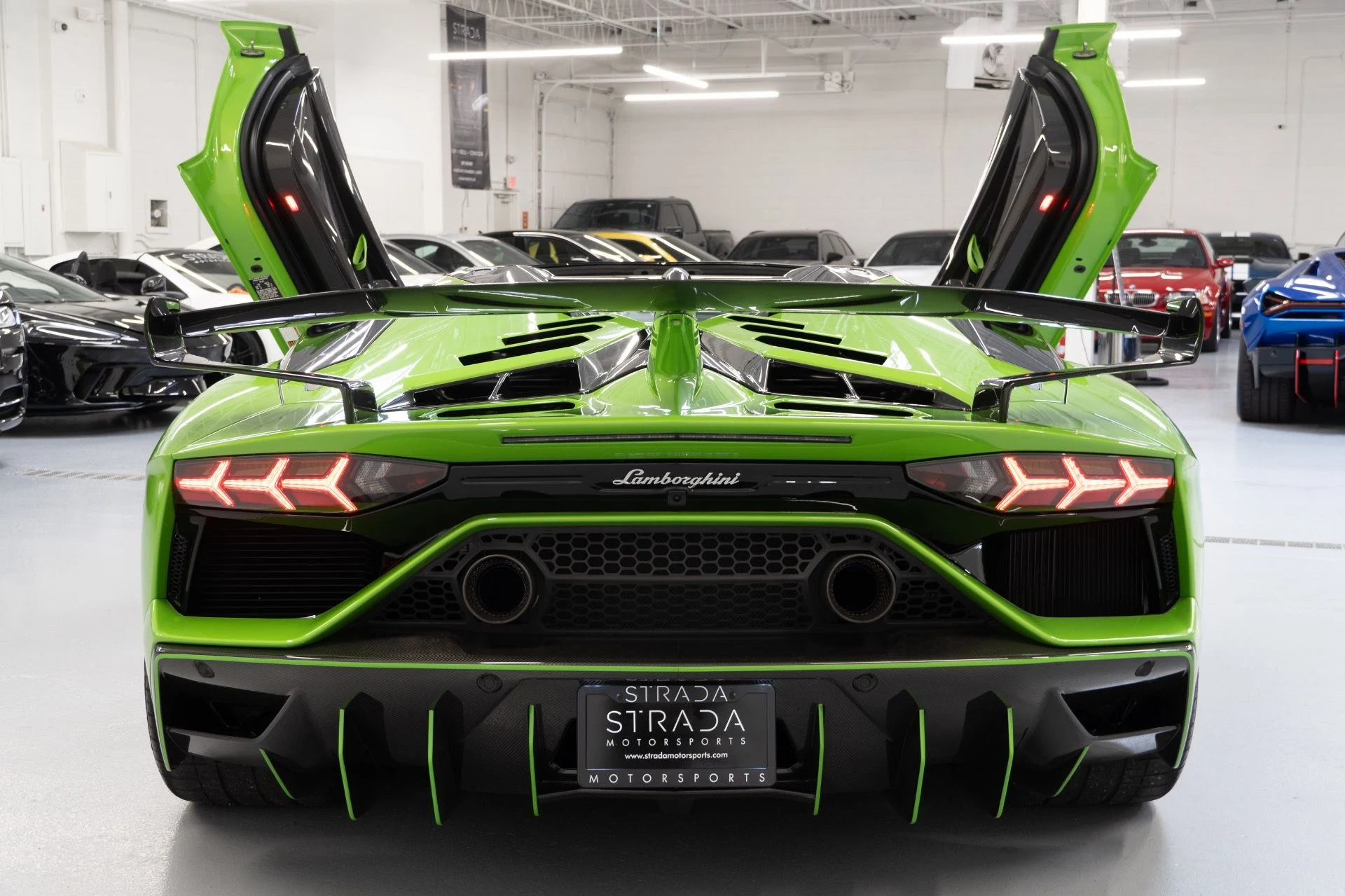 mph039_2164417710_Used_2021_Lamborghini_Aventador_LP_770_4_SVJ_1753475154_217f0d6963
