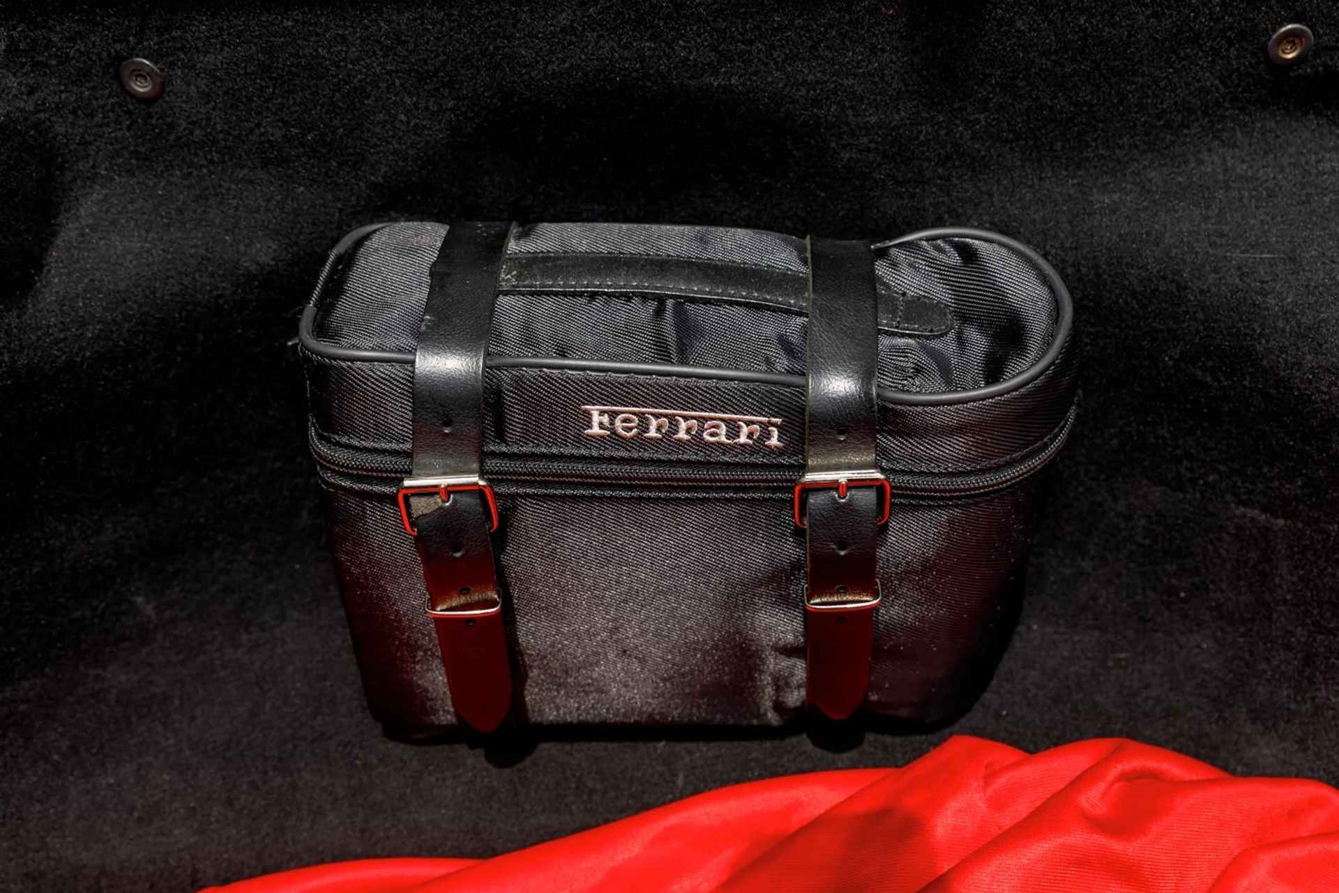 mph039_2182416728_569_p40_l_c70cdf9a82