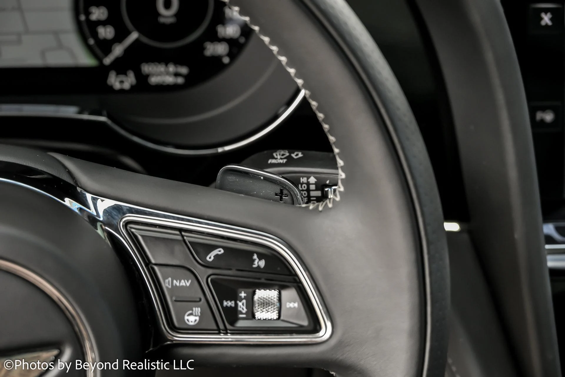 mph039_2183581053_Used_2024_Bentley_Bentayga_Hybrid_1759997577_4be8b37d1e