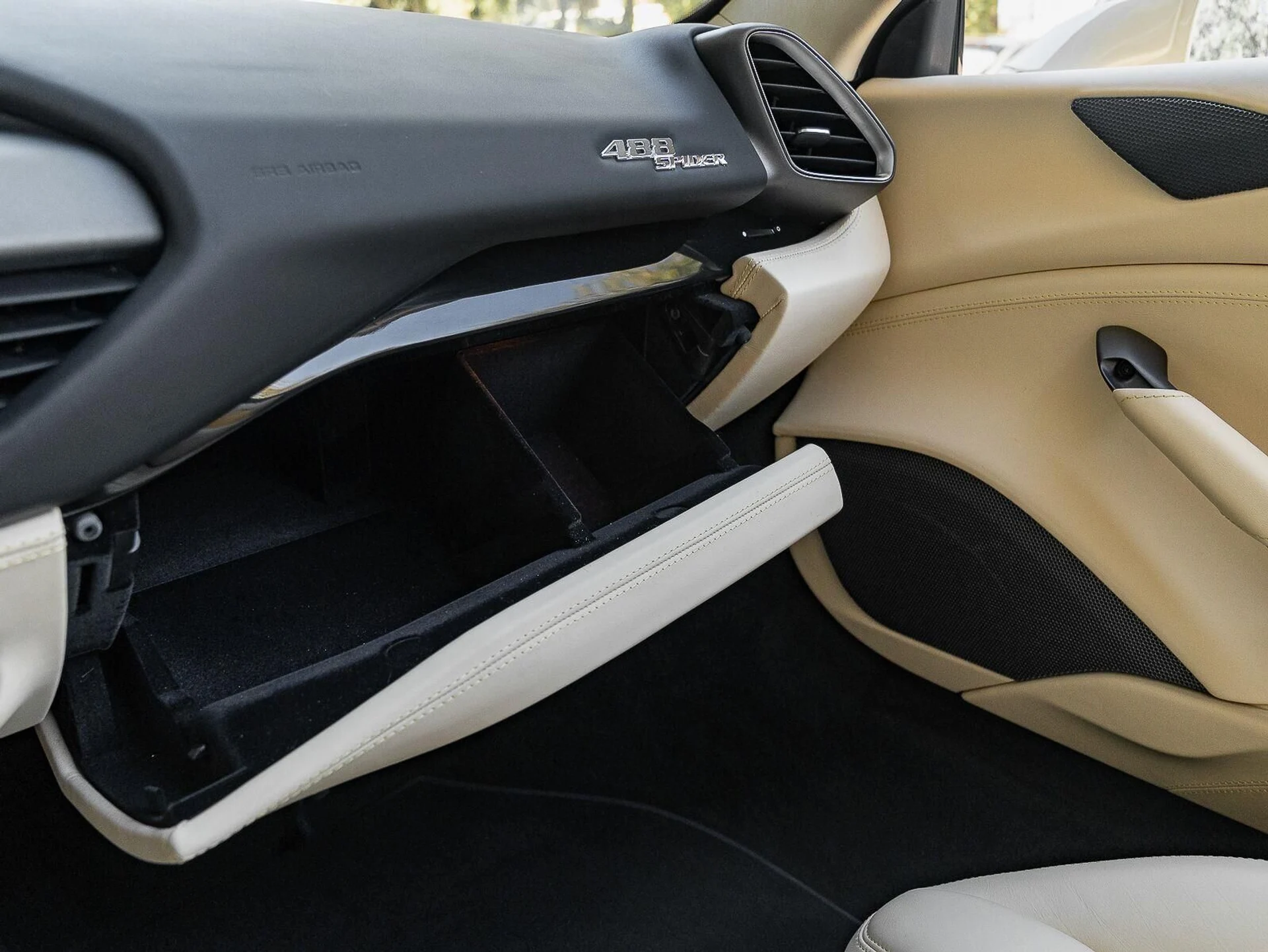 mph039_2184715364_Used_2016_ferrari_488_Spider_2dr_Conv_1785783817_80b109d1fa