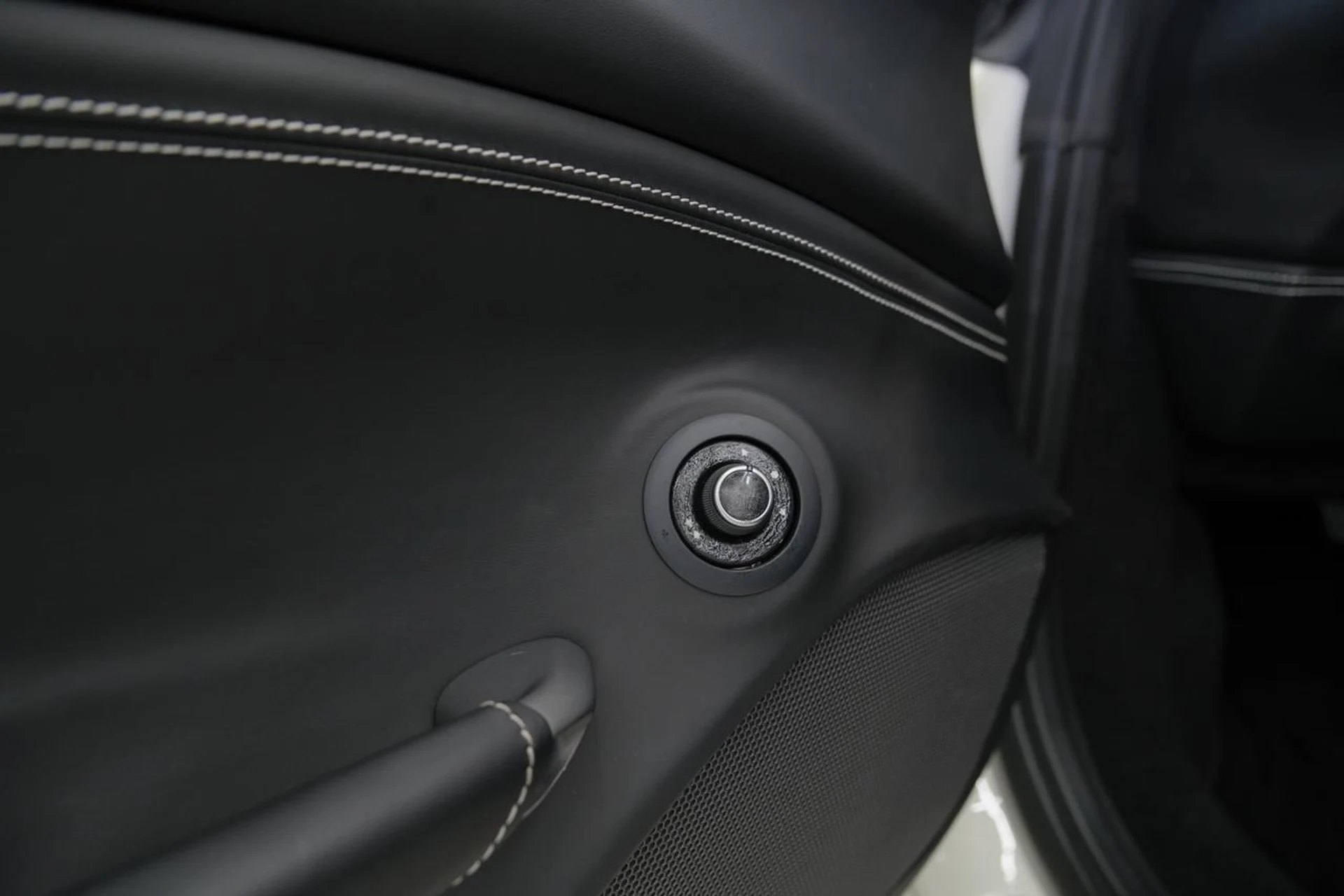 mph039_2187643090_516b776694021bf1d2d3397eea7df403_d795159919