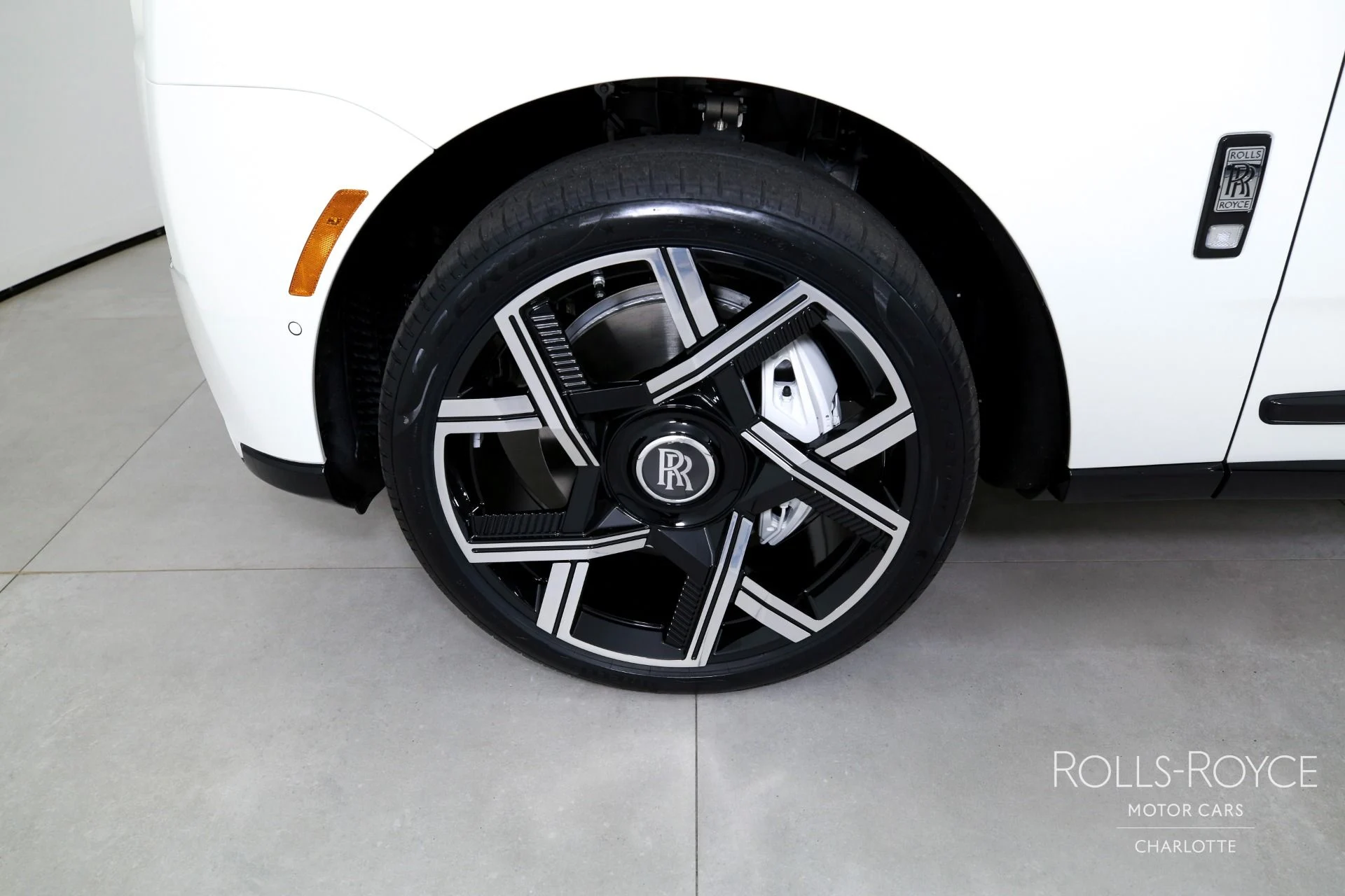 mph039_2206977784_Used_2026_Rolls_Royce_Cullinan_1769450617_f895fec3d1