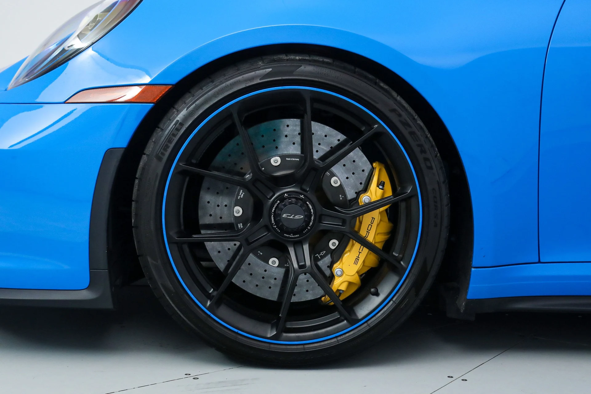 mph039_2216016408_f9c811423b89f2020d3ff7f89171ef9c_fd5c619c25