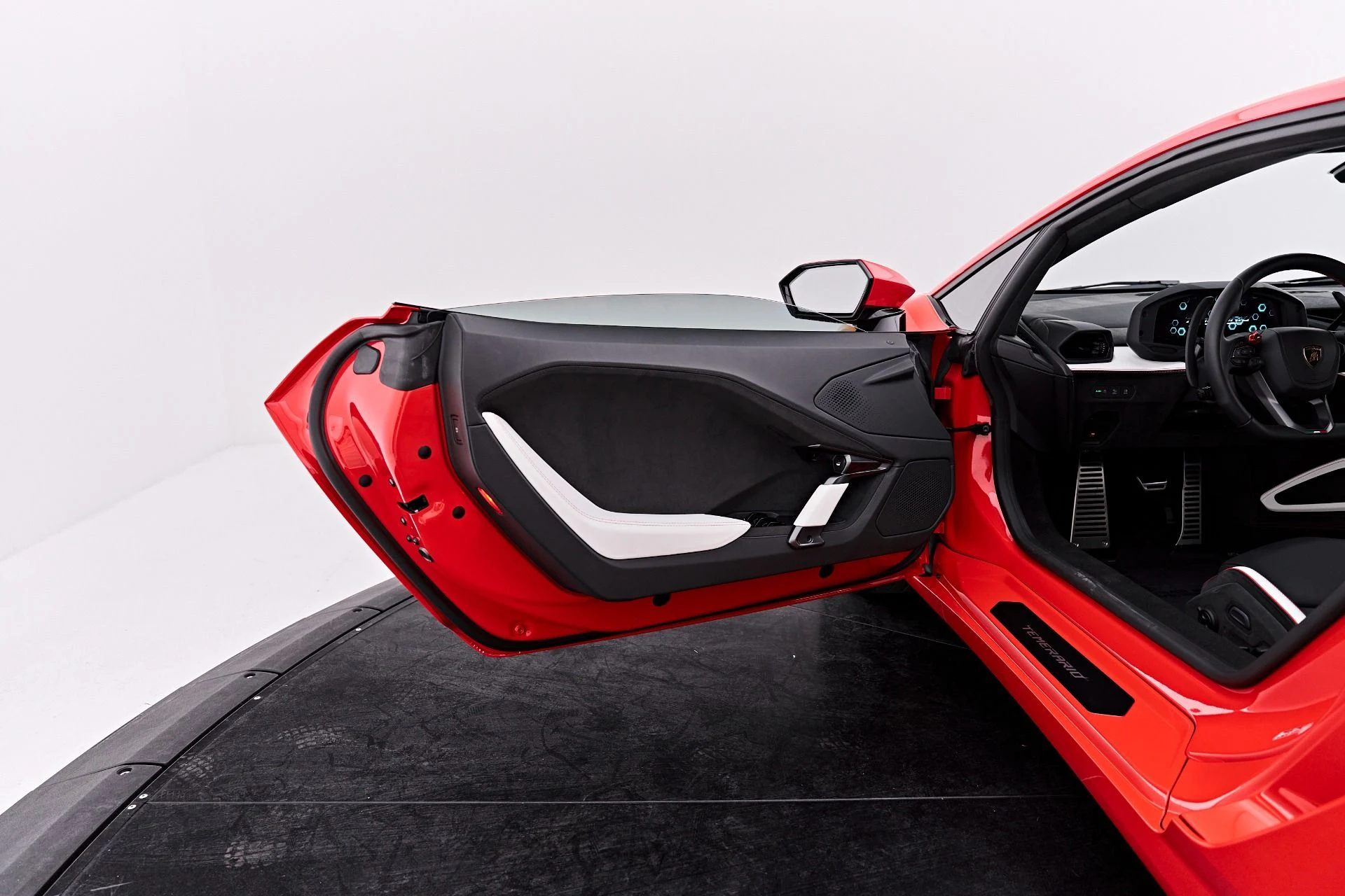 mph039_221620340_Used_2026_Lamborghini_Temerario_Base_1792011519_35dc40128c