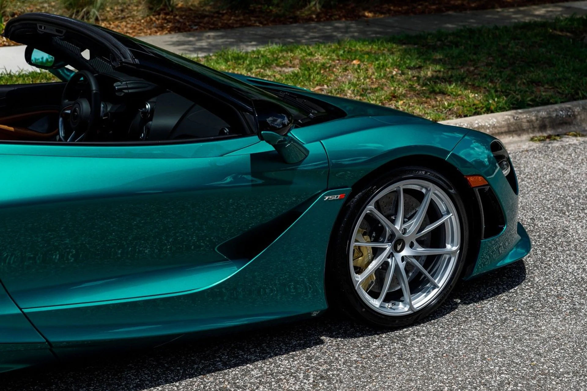 mph039_2222062001_678_p40_l_131abd0507