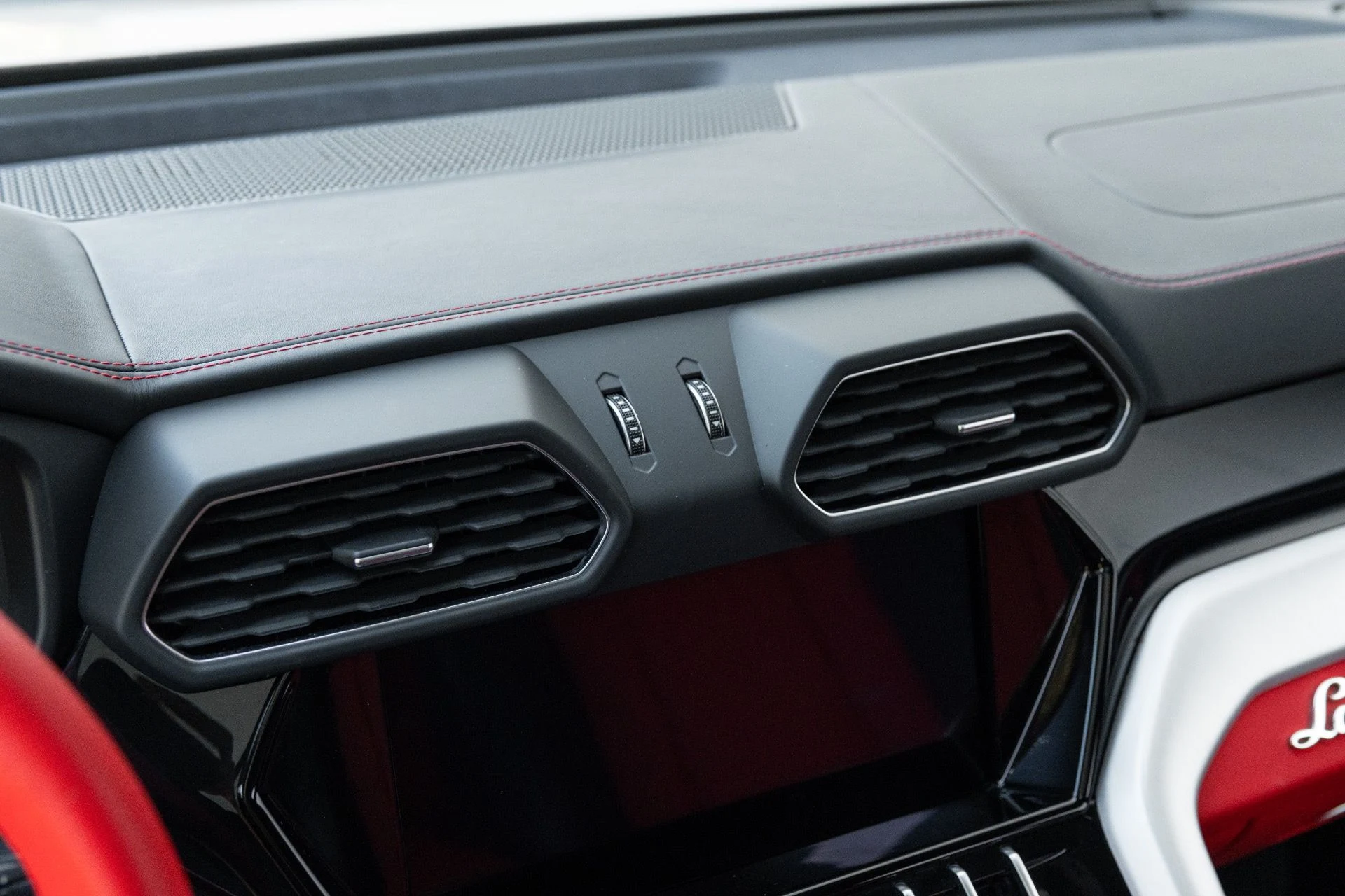 mph039_2226672078_Used_2021_Lamborghini_Urus_1767069879_e49df74828