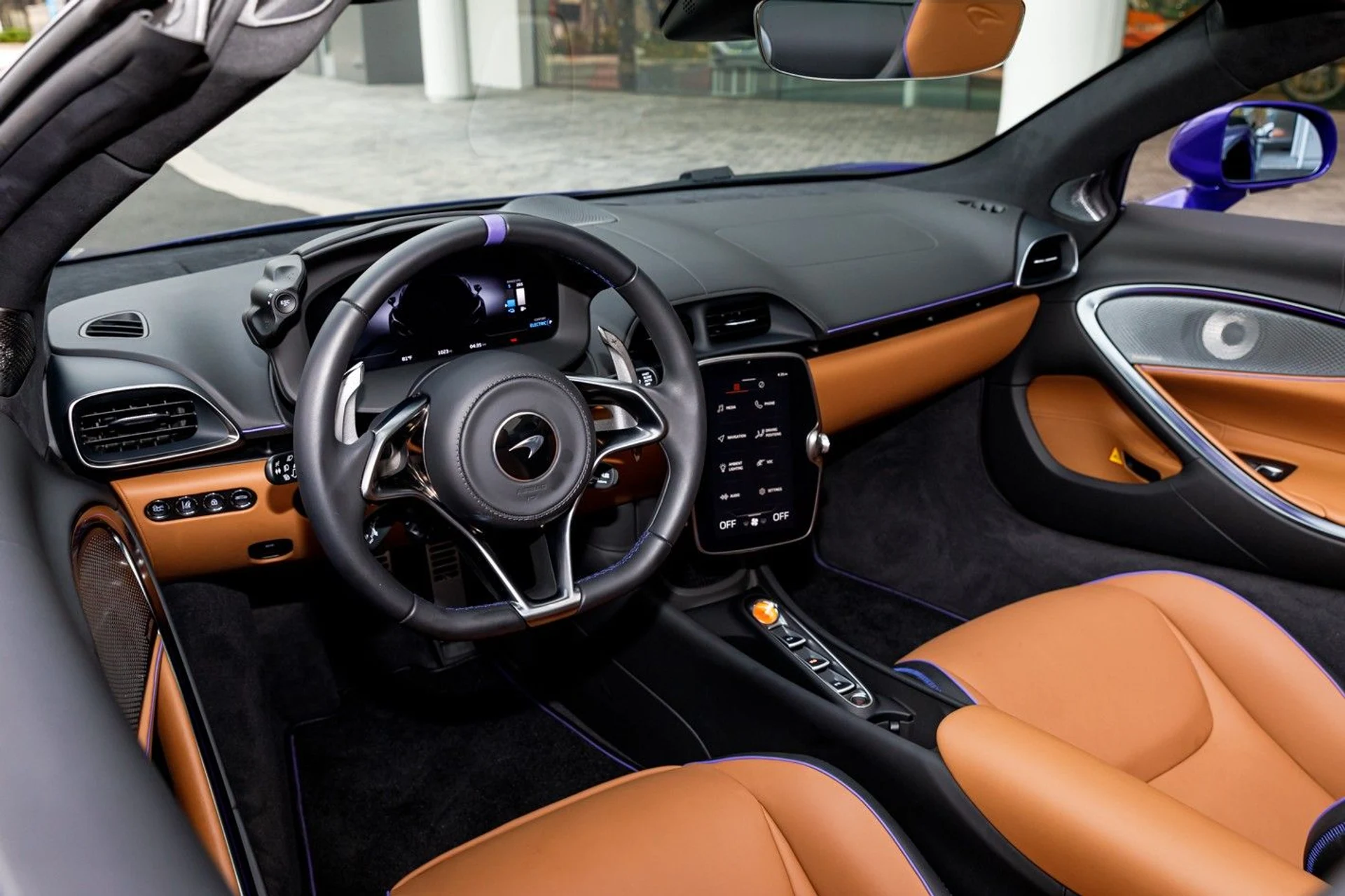 mph039_2247883958_620_p40_l_41de8a1779