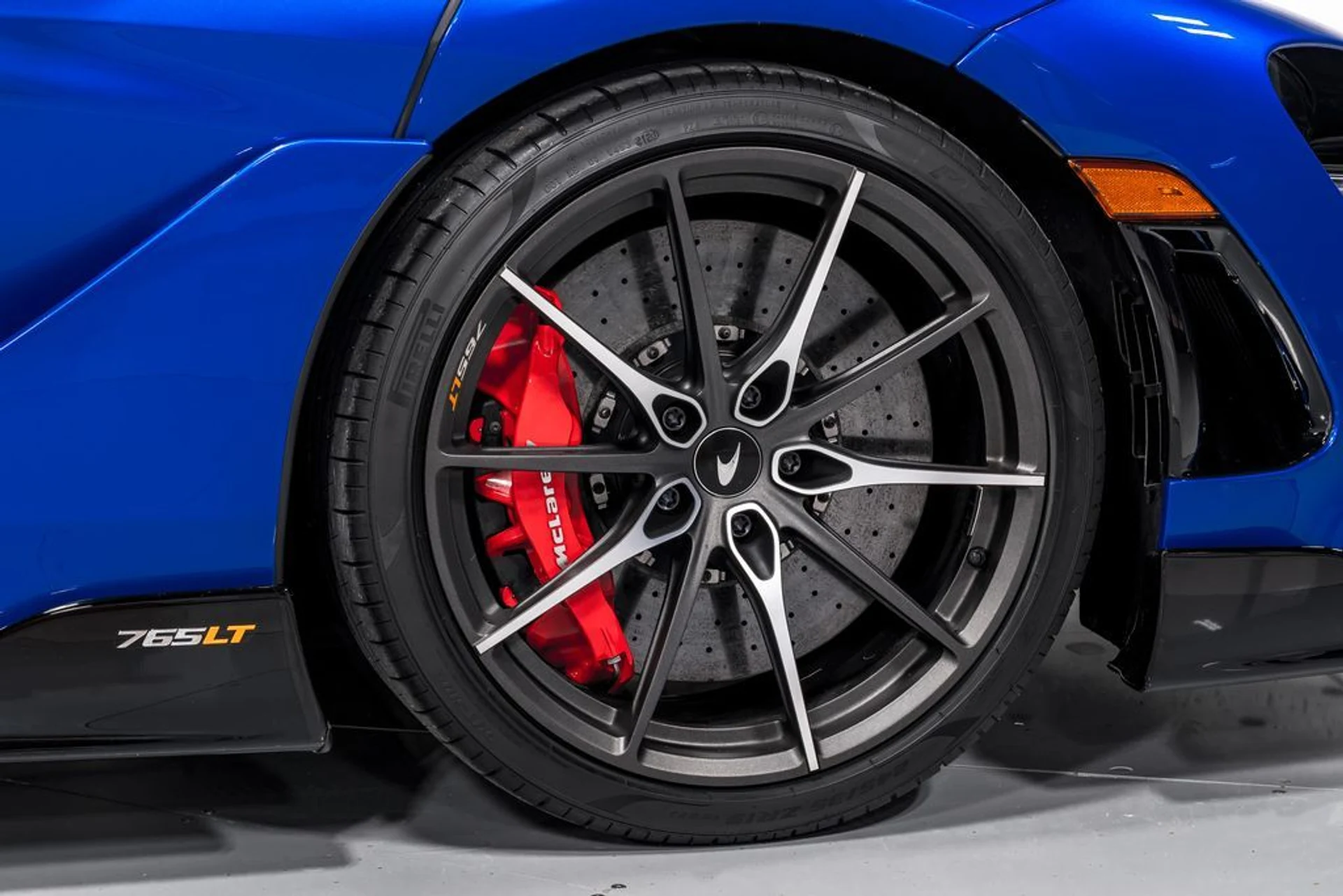 mph039_2254276668_e9c8575bf53d48e020e81c99ee2b4119x_0438d15242