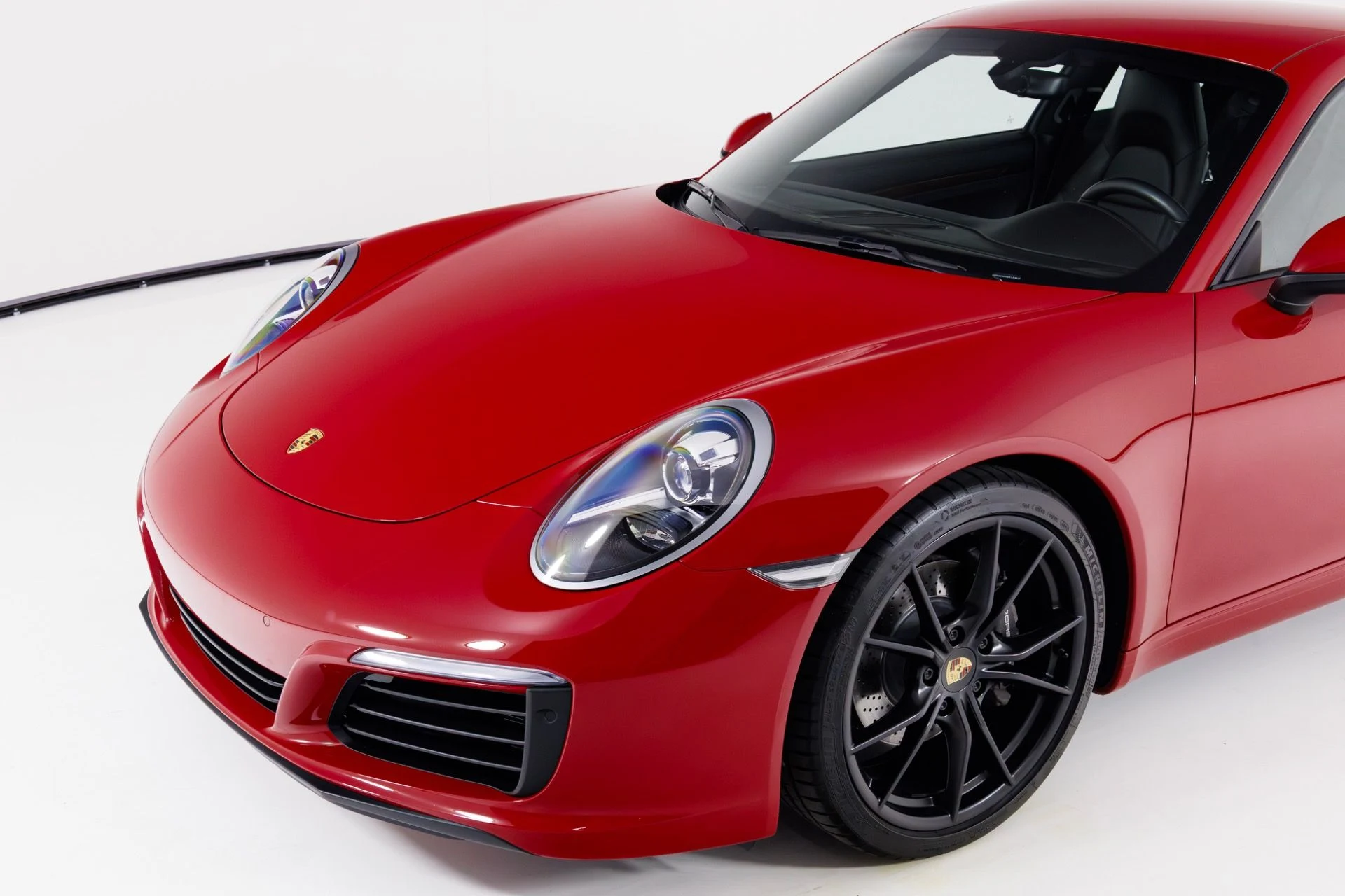 mph039_2256647418_Used_2019_Porsche_911_Carrera_1767051382_f3012ede66