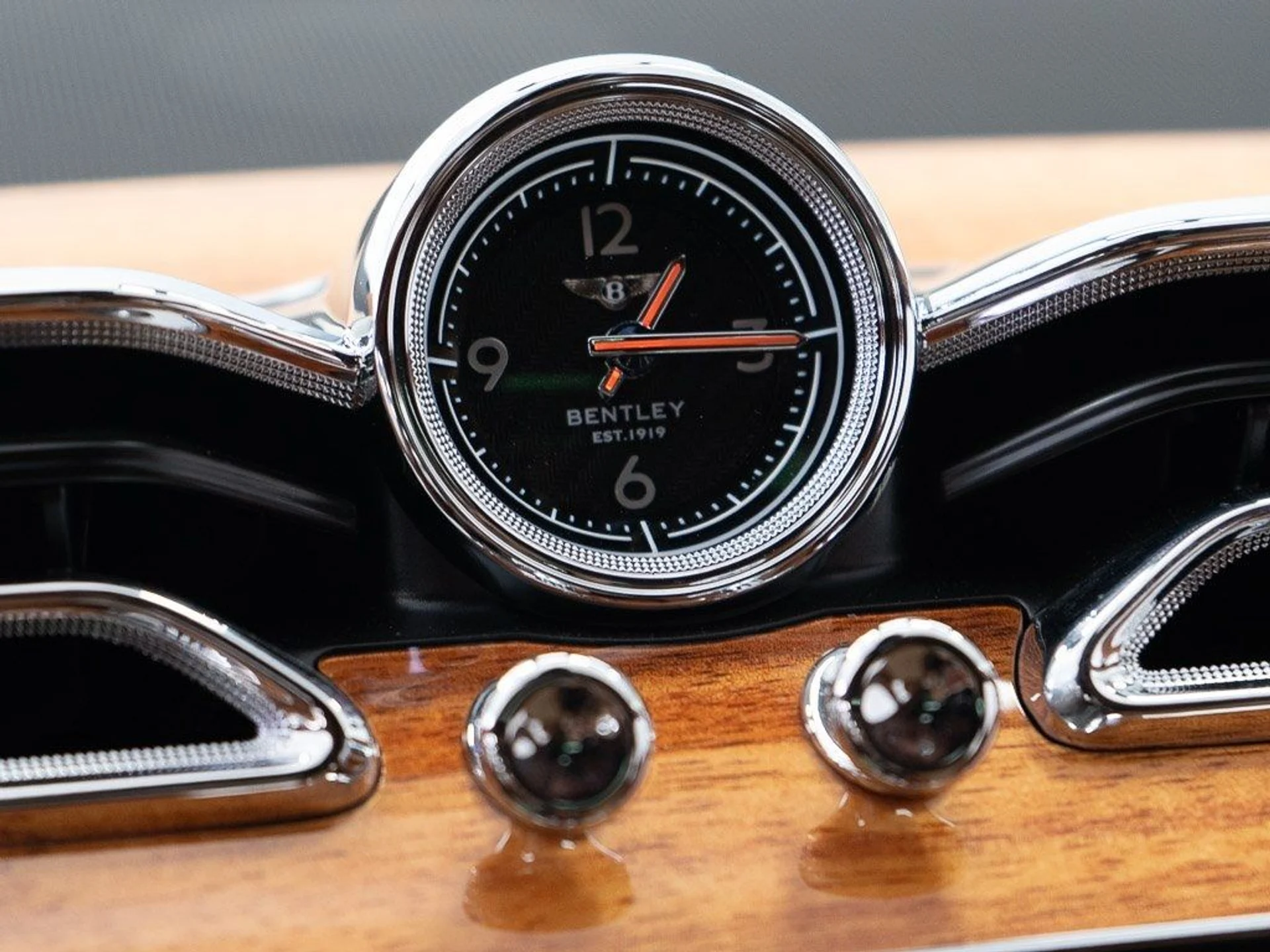 mph039_2256995076_180cd77126508aa52441de2ce81184a6_9f7c761b7f