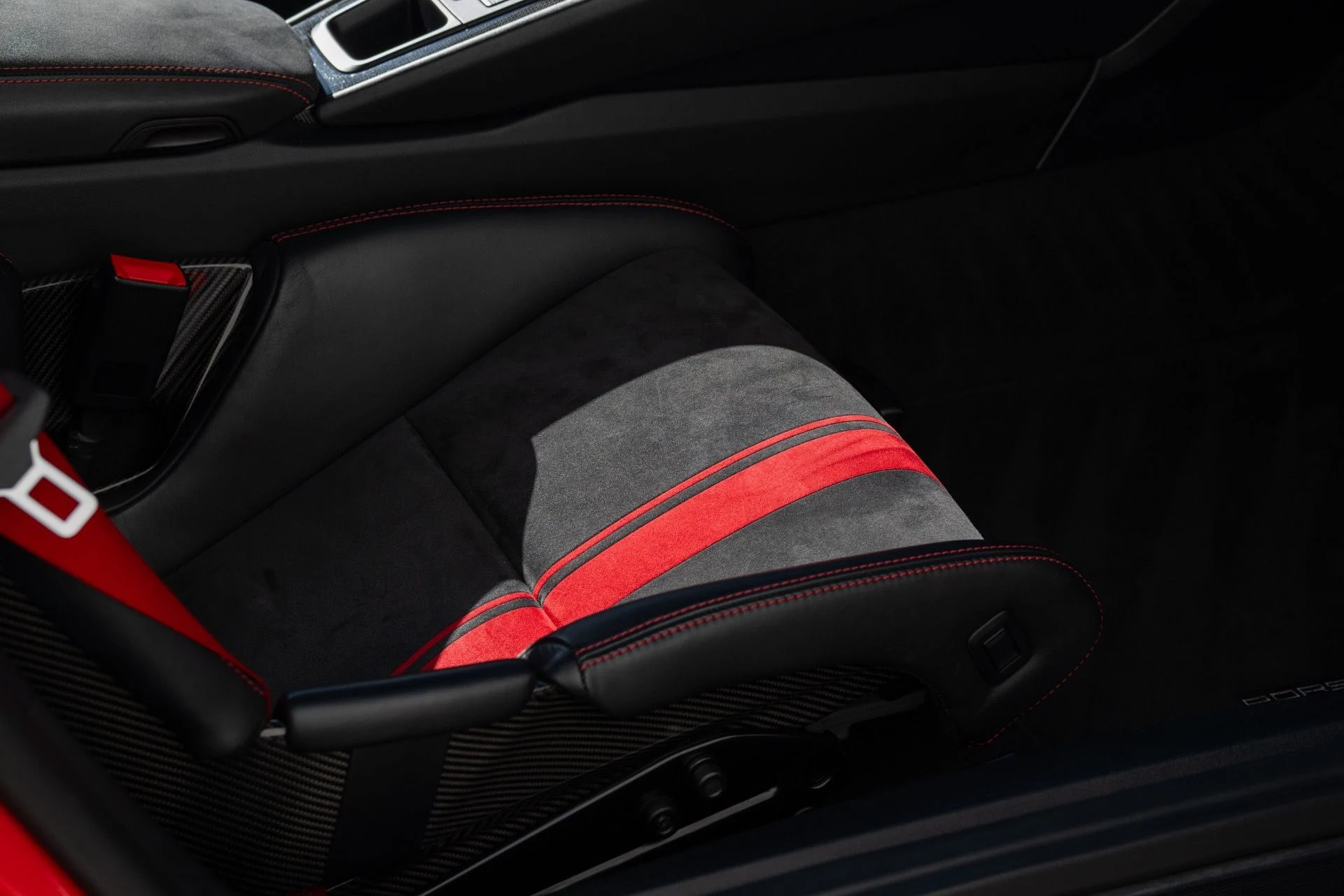 mph039_2257692297_Used_2018_Porsche_911_GT_3_1755032810_e857f9c279