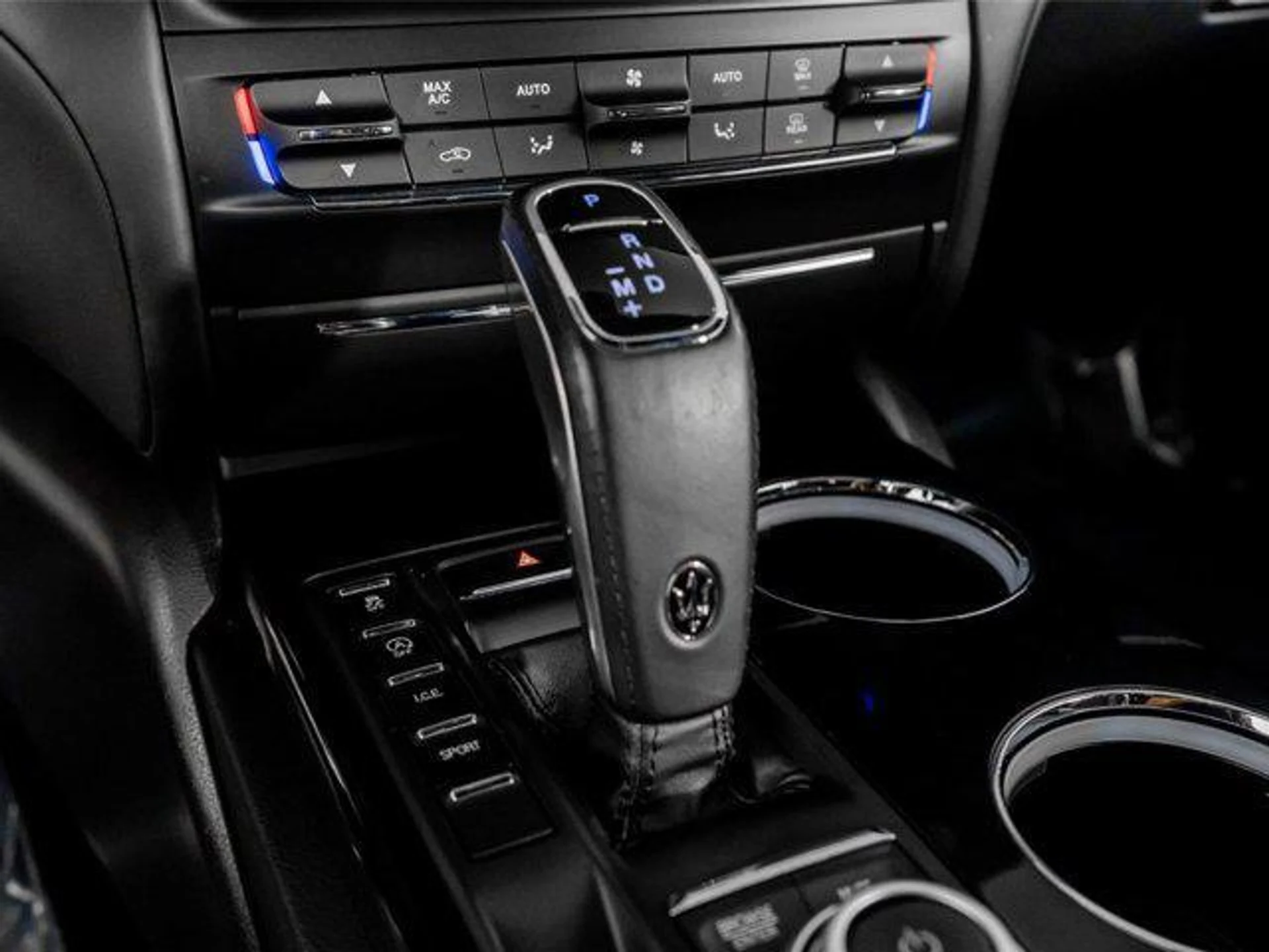 mph039_2259232313_p_AXDG_Flgd_ZYR_Nn7_BP_8_ID_Wsh_T_Cg_3132d9a77a