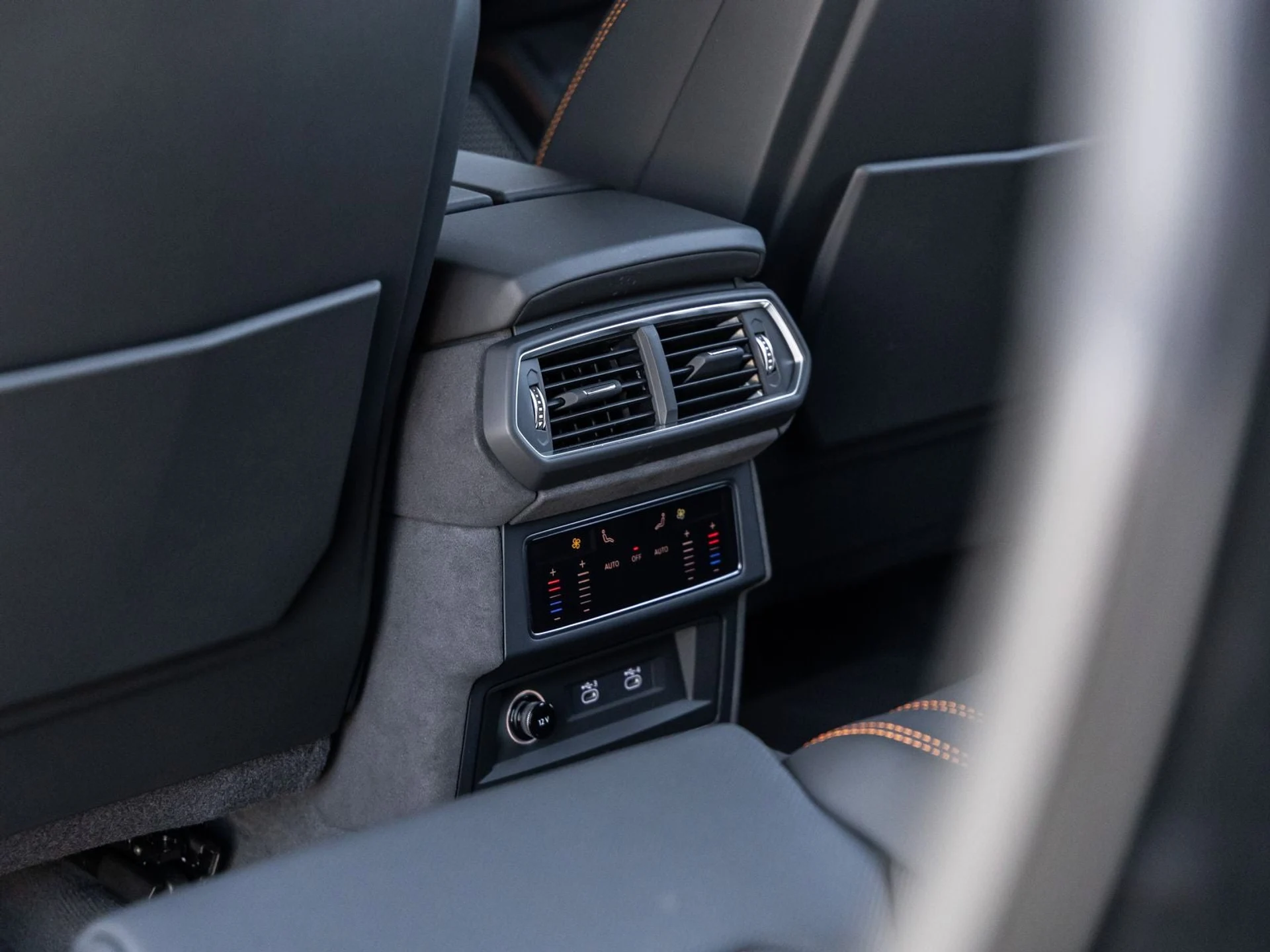 mph039_2259942688_40_c2cf9d65c0