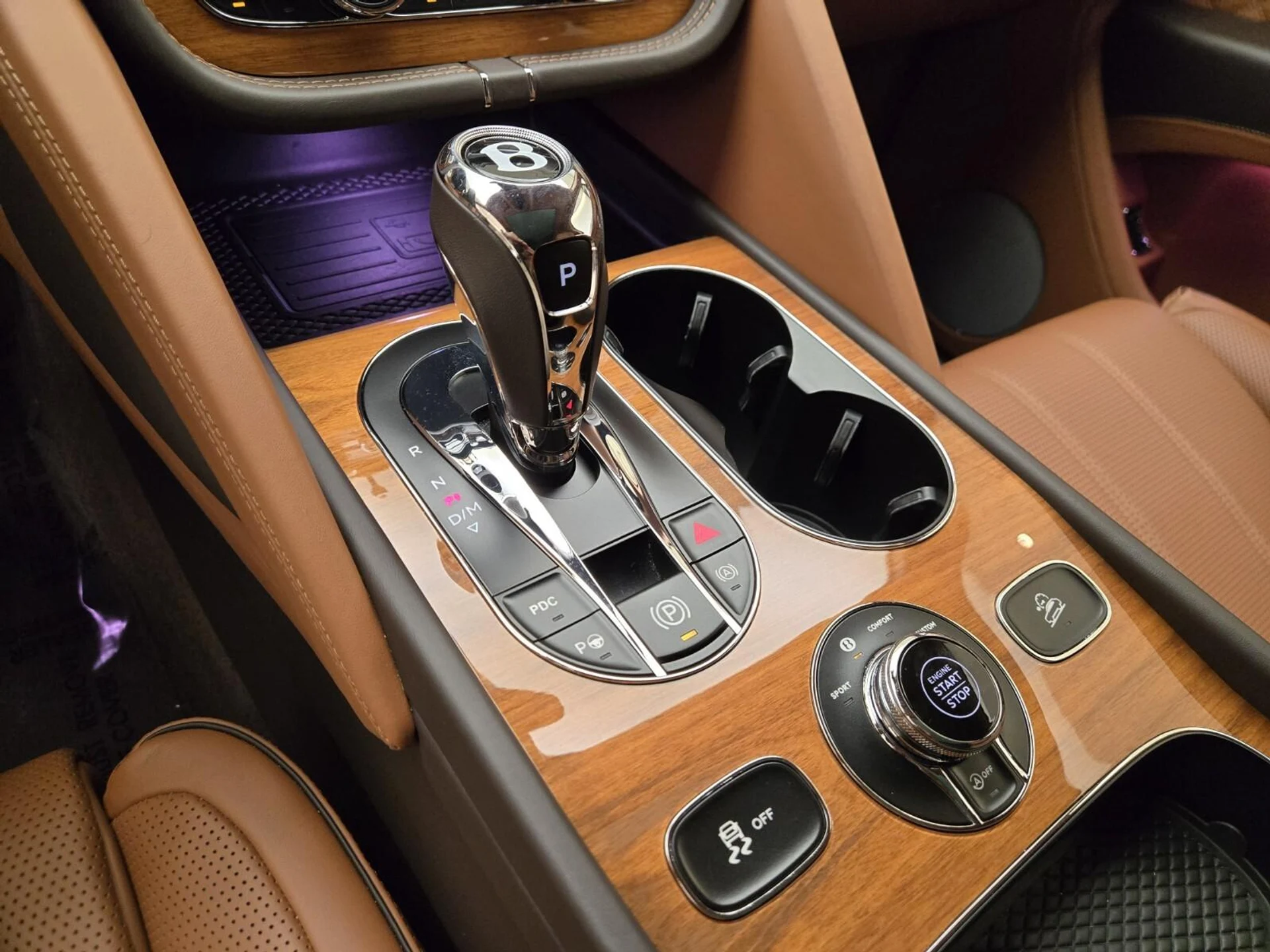 mph039_2262773332_Used_2022_Bentley_Bentayga_V8_1766558900_90065d4638