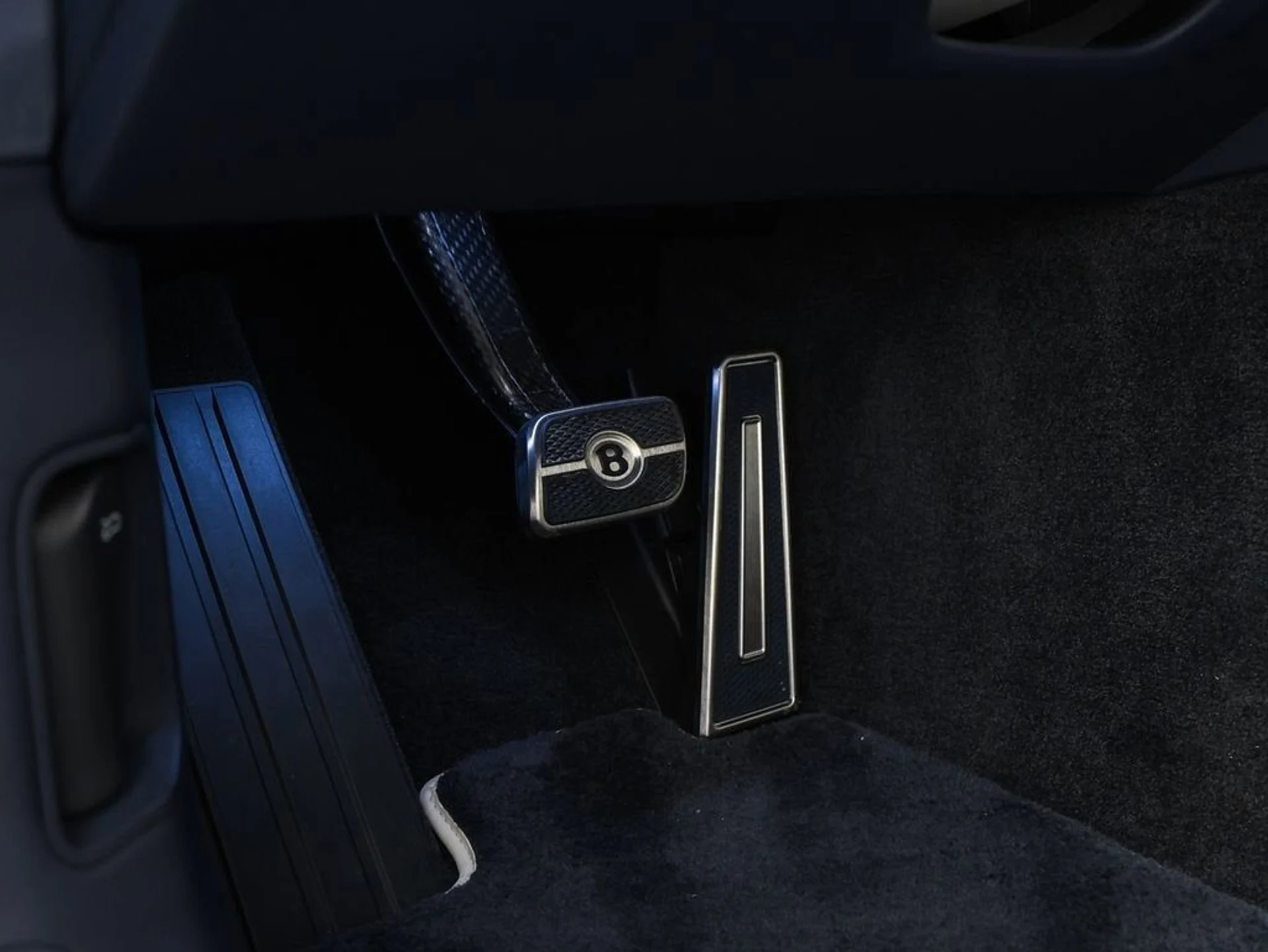 mph039_2270015793_40_022408b0dc