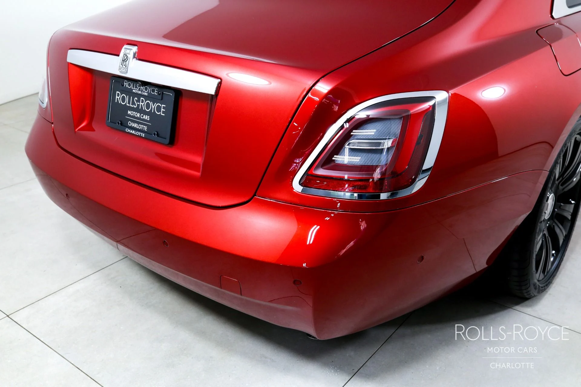 mph039_2274182573_Used_2024_Rolls_Royce_Ghost_1751554518_82c64824c3