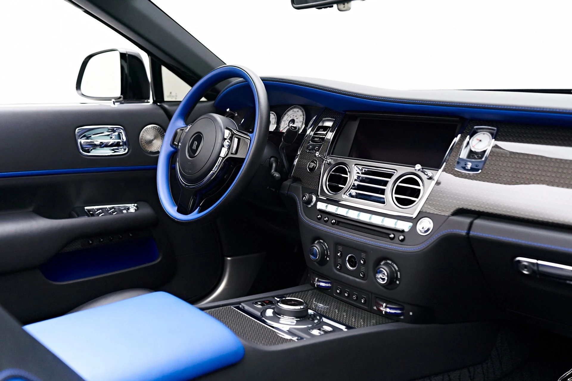 mph039_2281988511_Used_2018_Rolls_Royce_Dawn_Base_1712097649_6cd6df4520