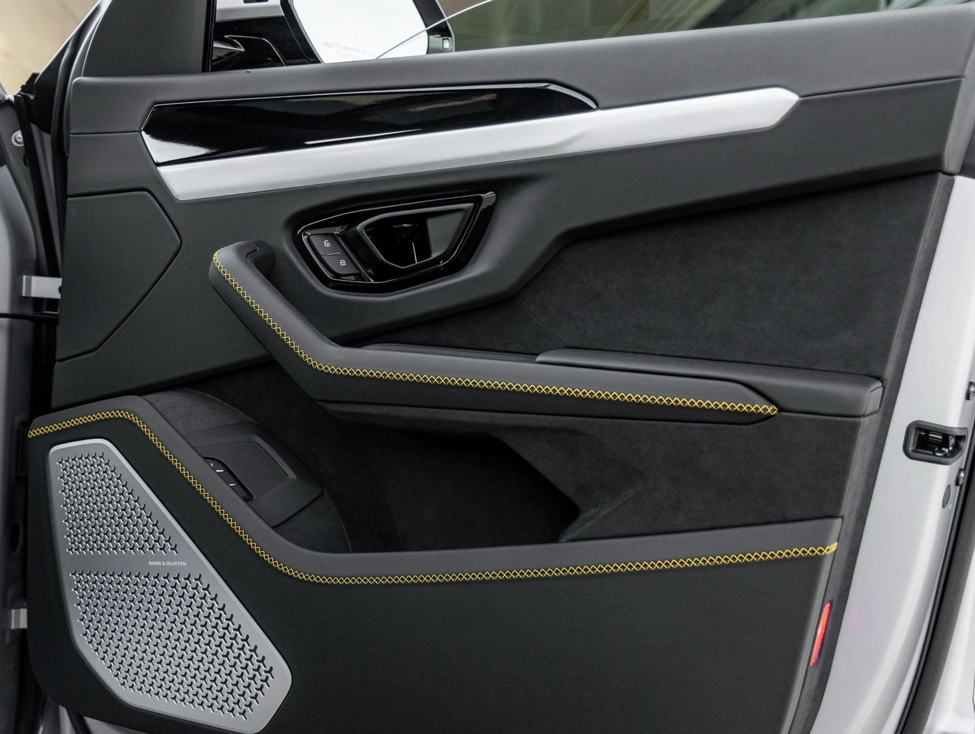 mph039_2286843782_40_8732b229c1