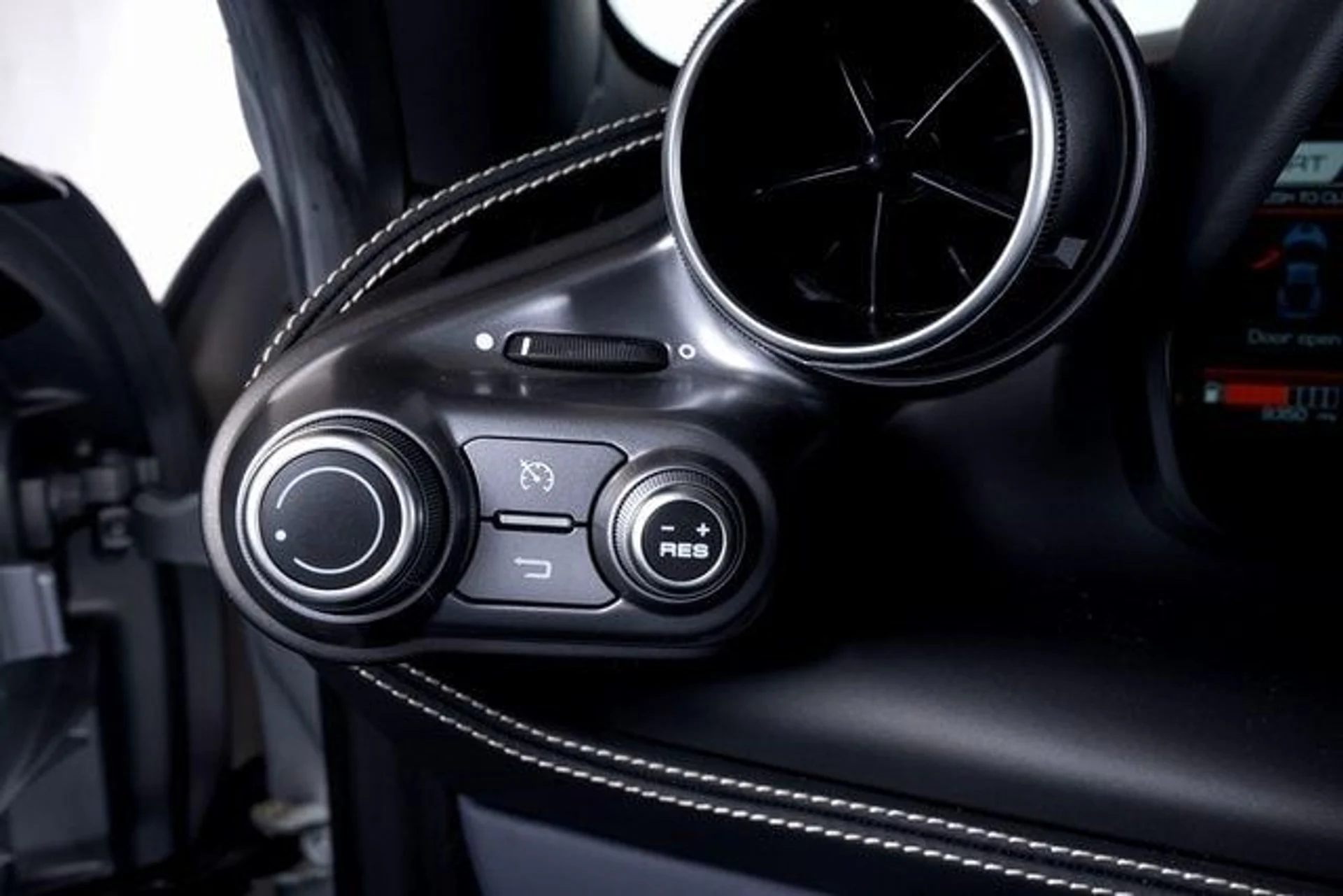 mph039_2297380561_bd2e43058a9d56dd2977580f317f72e8x_574b5b1c05