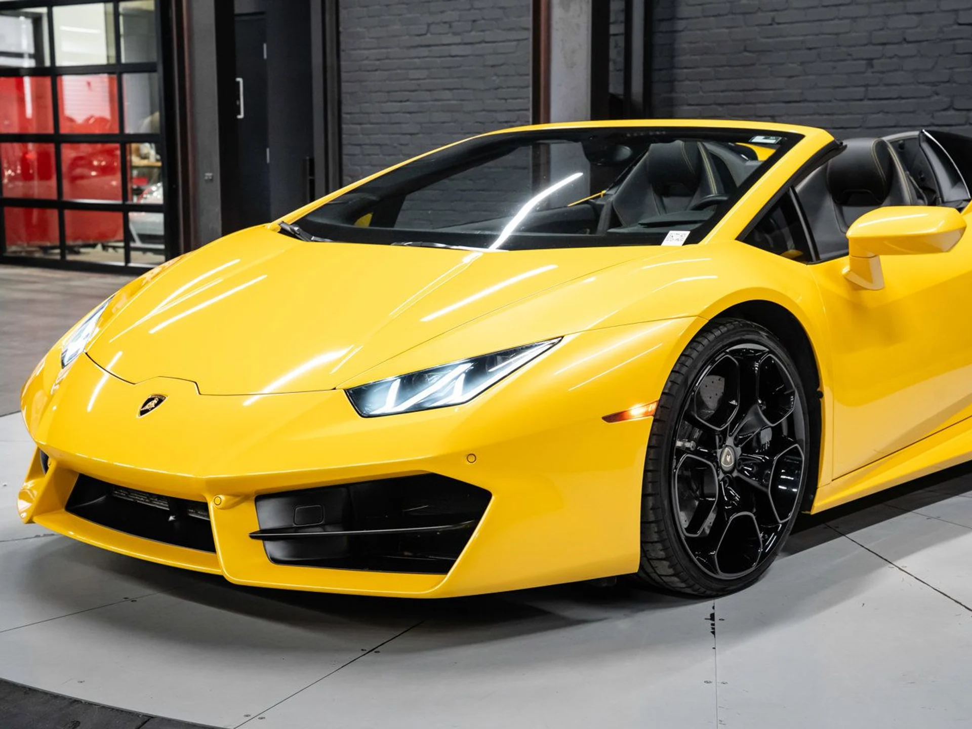 mph039_2308683514_lamborghini_huracan_2017_67e362ac24