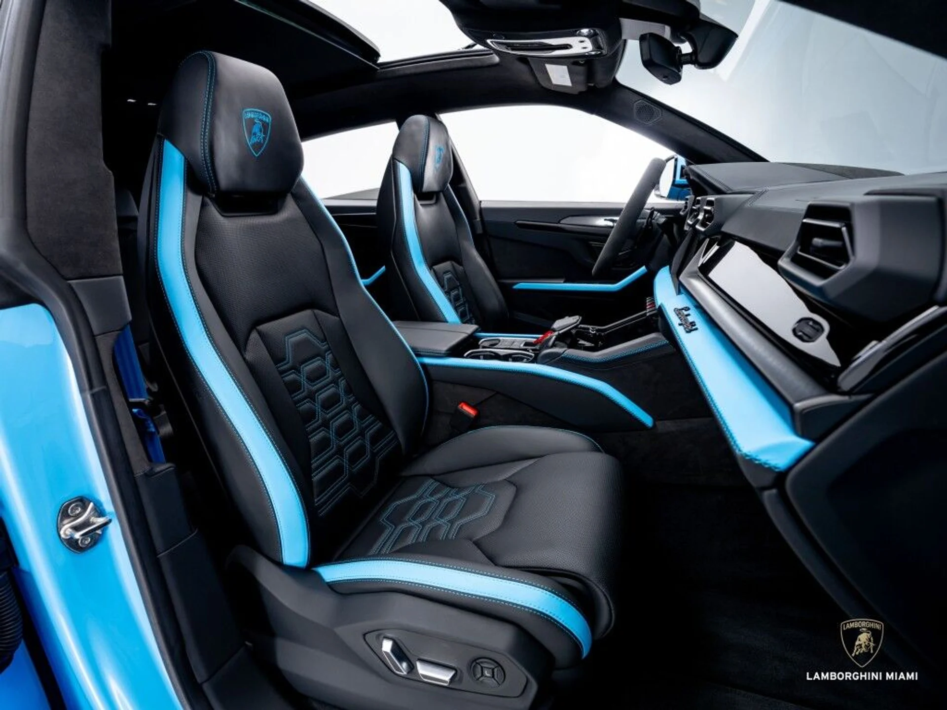 mph039_2311001187_5f400fe5f20e14b490748d26b4cd9e88_7a92873d4f