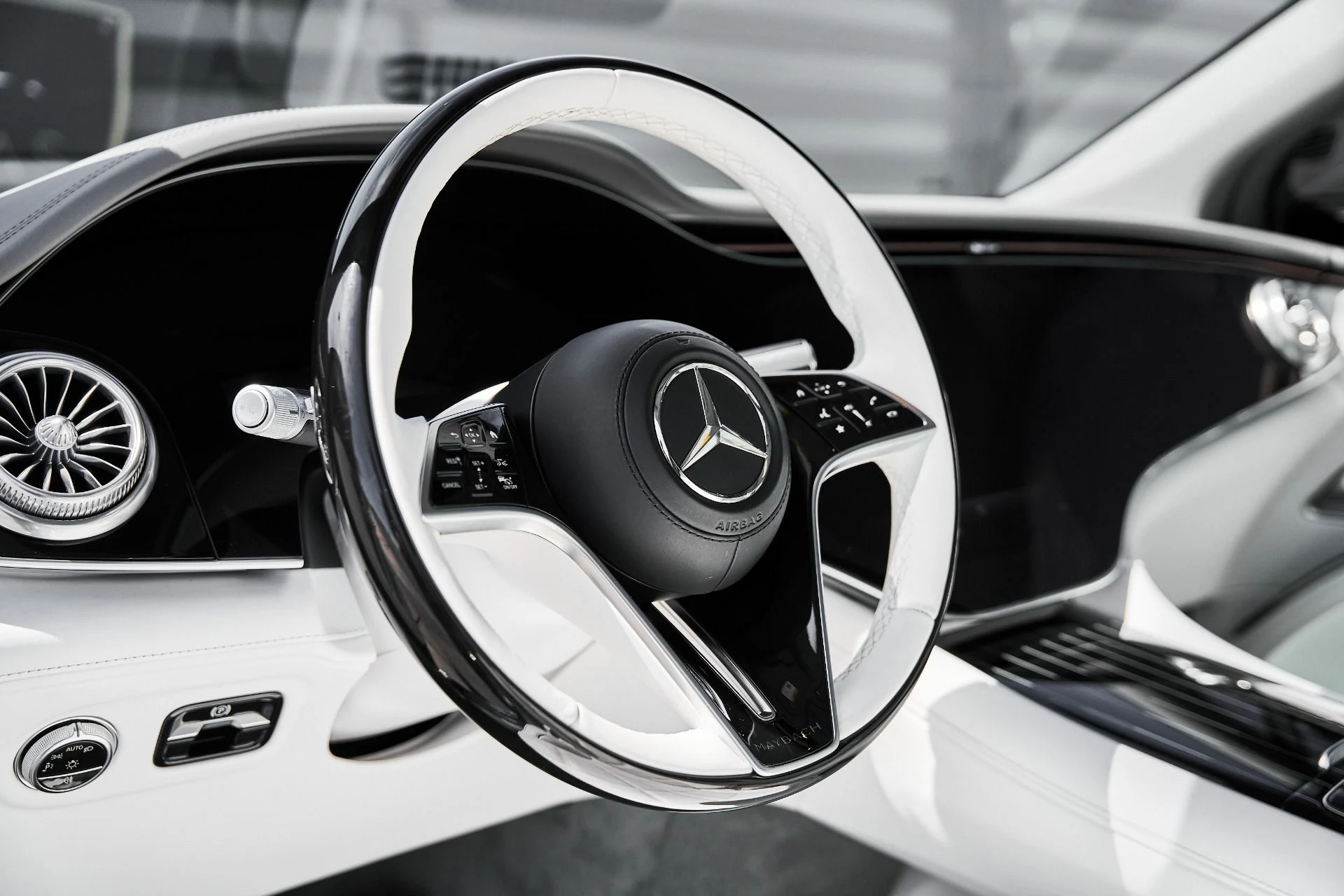 mph039_2311820572_Used_2024_Mercedes_Benz_EQS_Maybach_EQS_680_1774575200_4568cad724