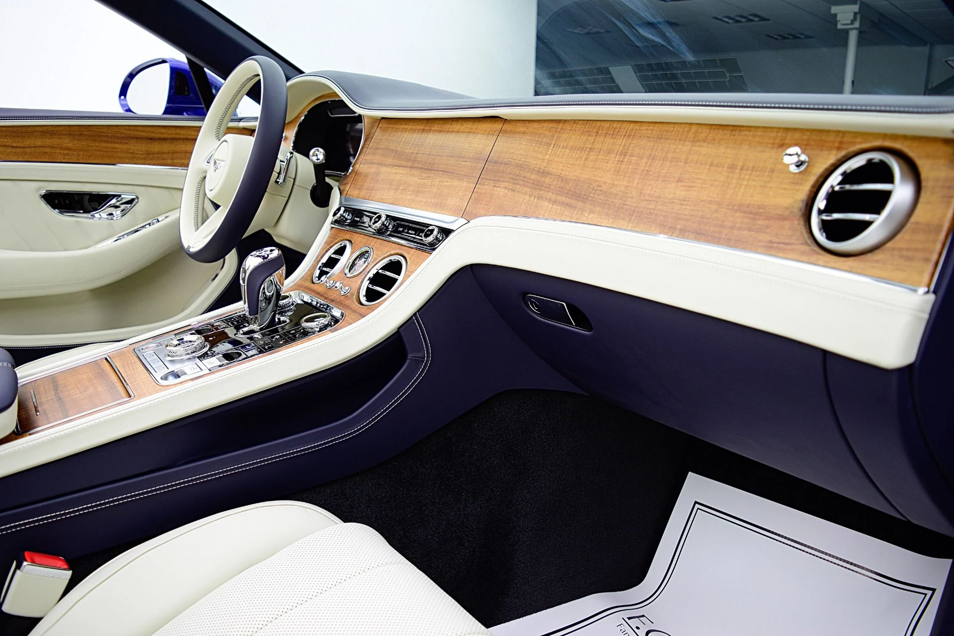 mph039_2313909259_Used_2024_Bentley_Continental_GTC_Edition_8_LEASE_OPTIONS_AVAILABLE_a0fb225acd