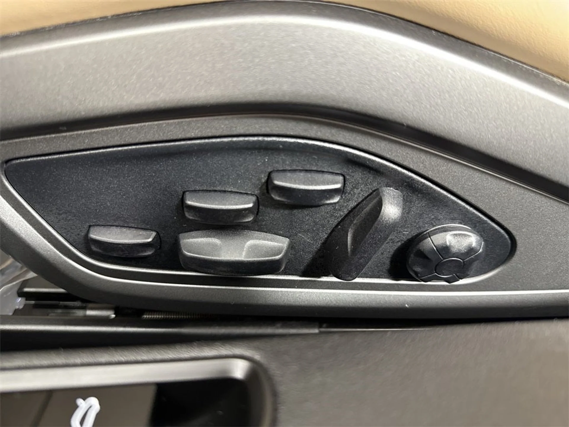 mph039_2335692469_40_46415a19d3