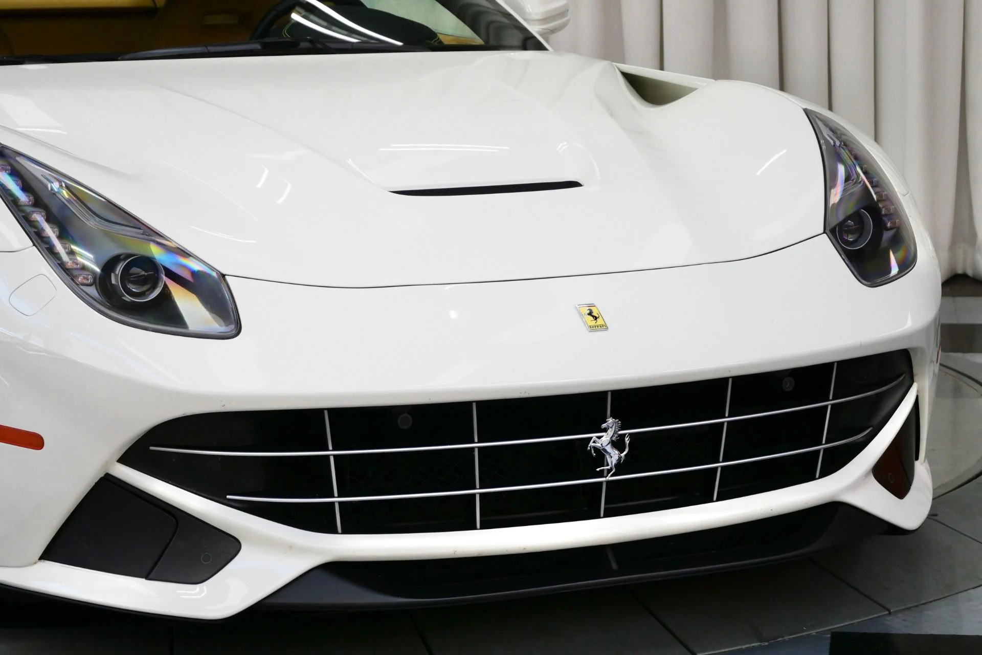 mph039_234366535_Used_2015_Ferrari_F12berlinetta_1750875544_651fb264d7