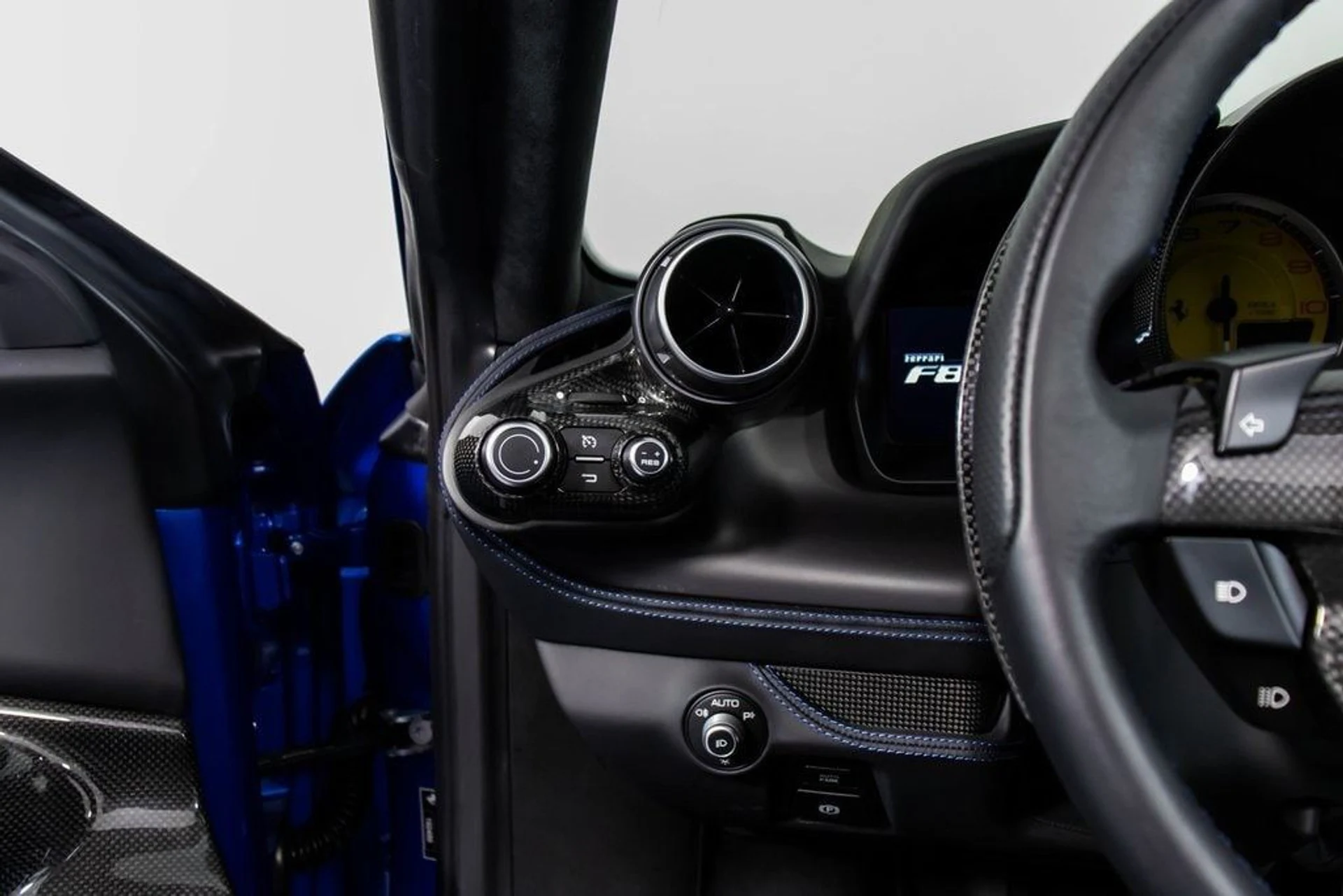 mph039_2346705697_ad04f1f085b883e56e64976196a86f81x_494daf541f