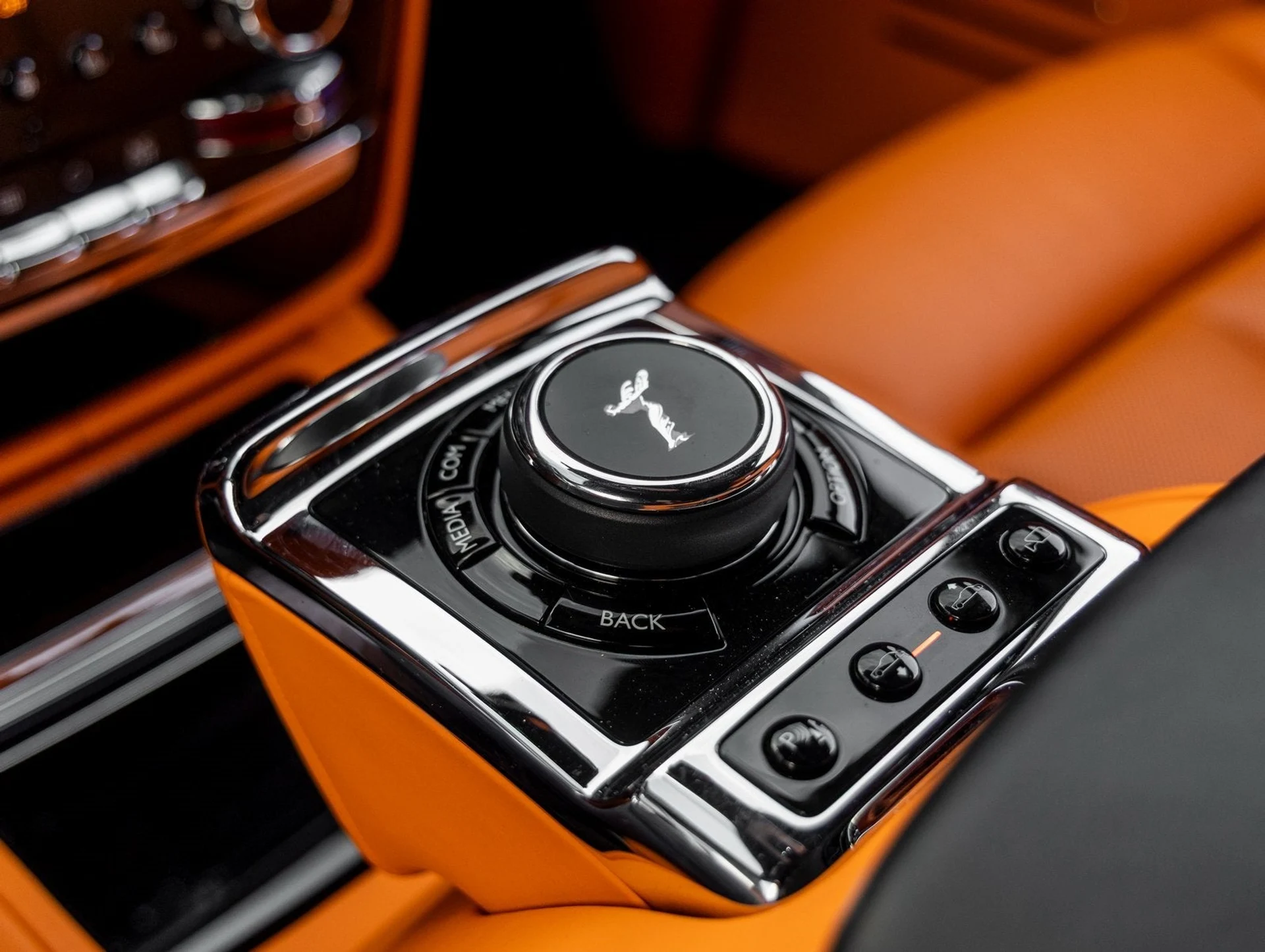 mph039_2365702436_40_f6f1fa4ae2