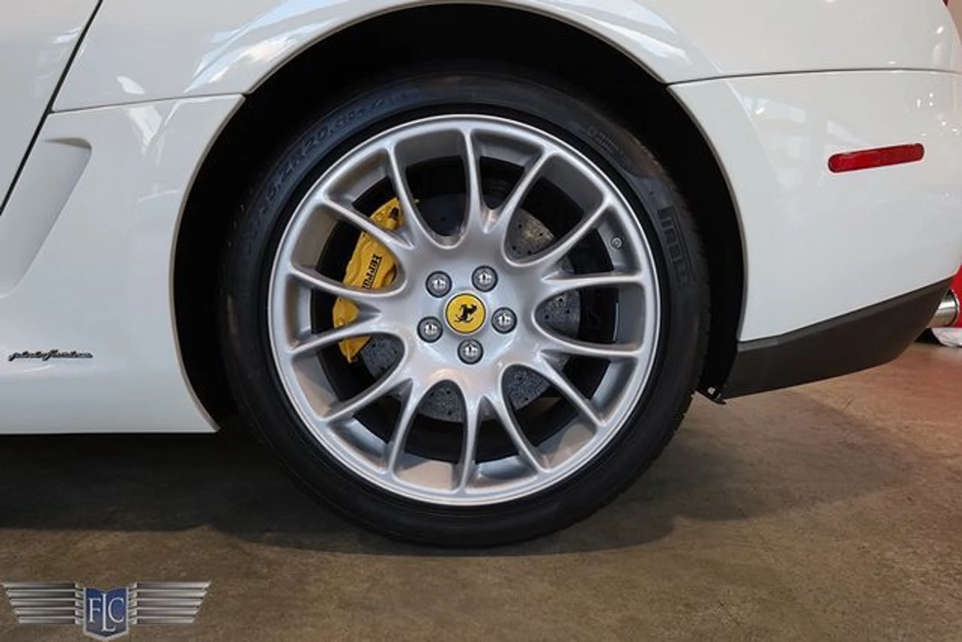mph039_2368131704_used_2011_ferrari_599_2drcoupegtbfiorano_9689_23067510_44_640_917ff769af