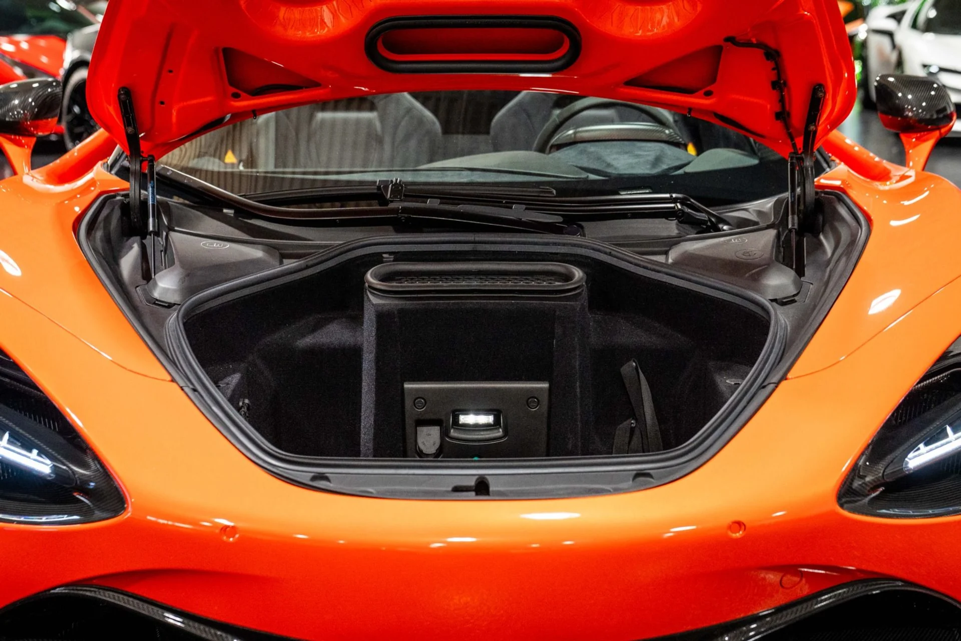 mph039_2368490159_Used_2019_Mc_Laren_720_S_Spider_1767641702_b4cf0af733