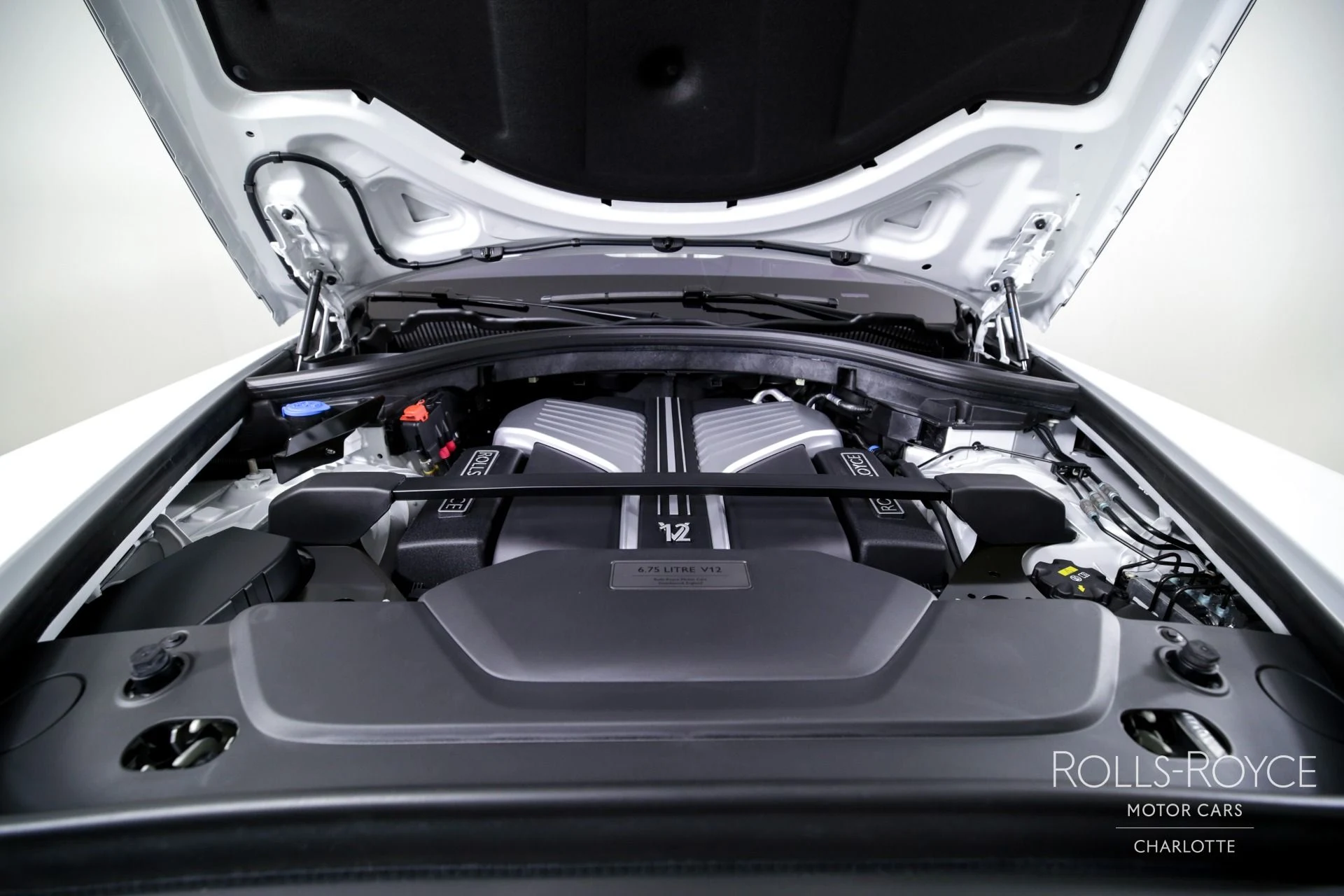 mph039_2369400924_Used_2023_Rolls_Royce_Cullinan_1709308127_da713c8112