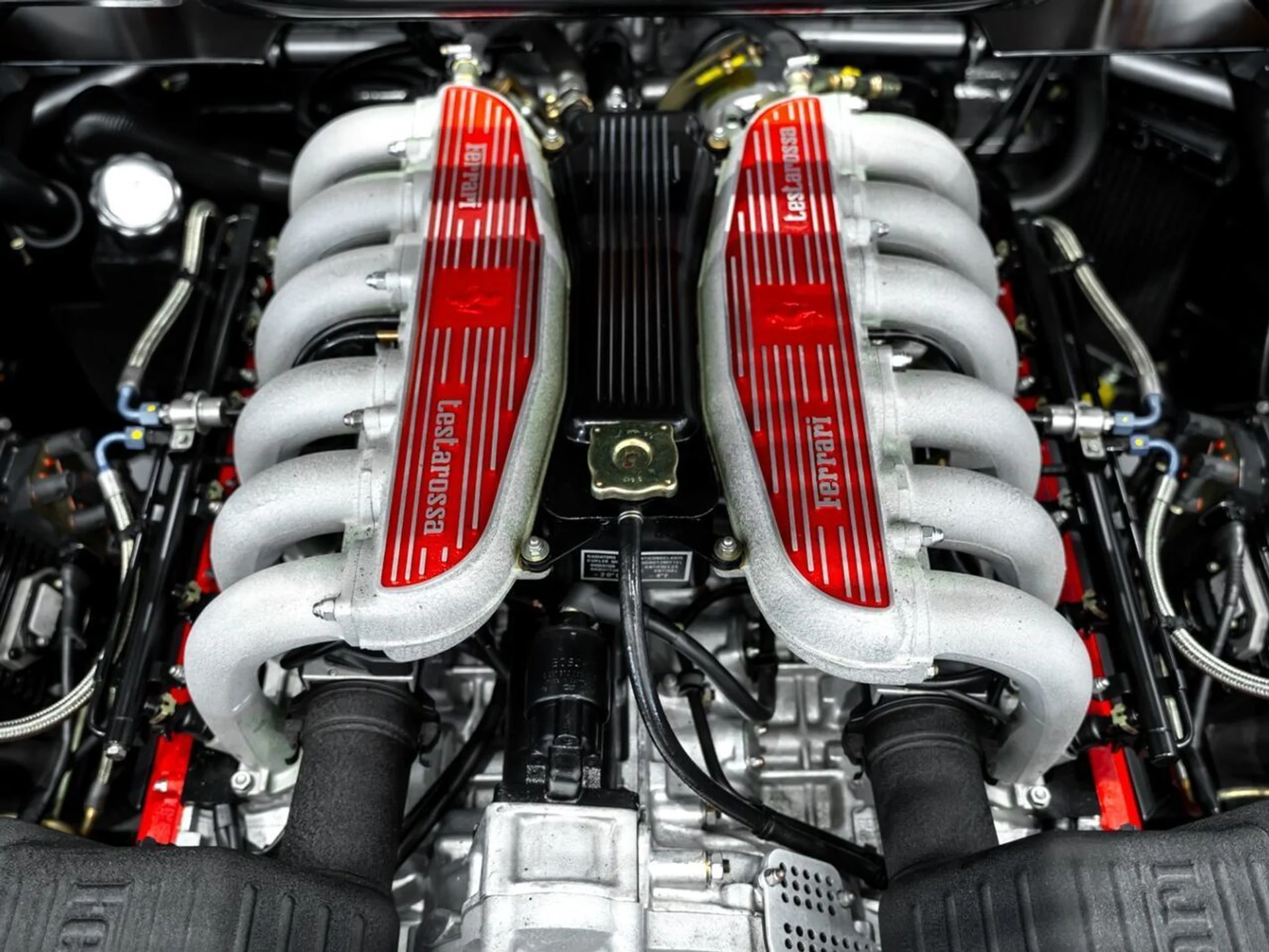 mph039_2369484999_ferrari_512_tr_1994_jpg_v_1758918548_5be473223f