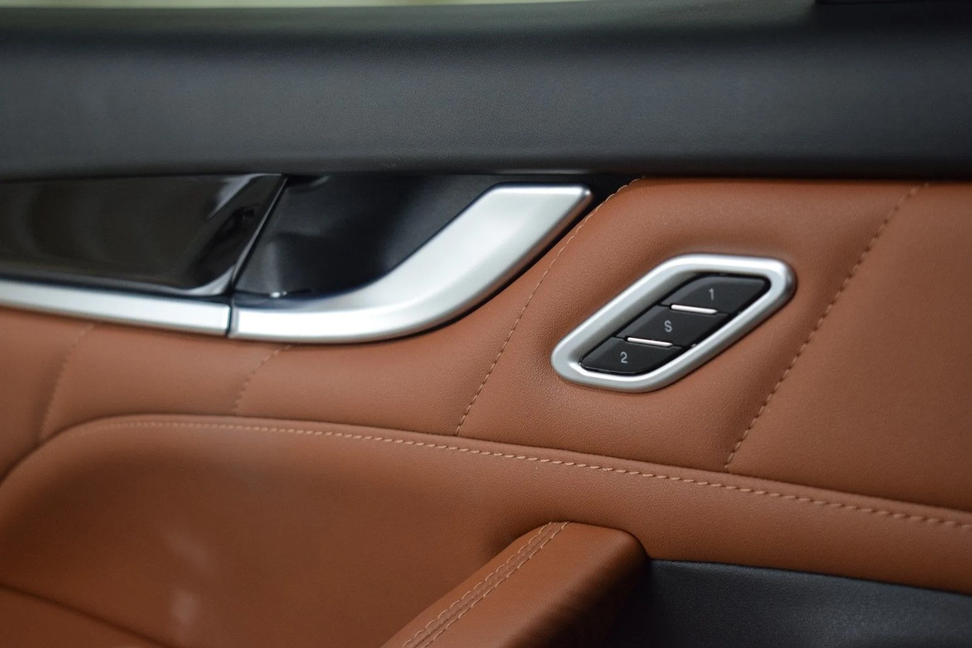 mph039_23992048_63a819a3362c9a99dbffaa857816a296x_069dbdb34e