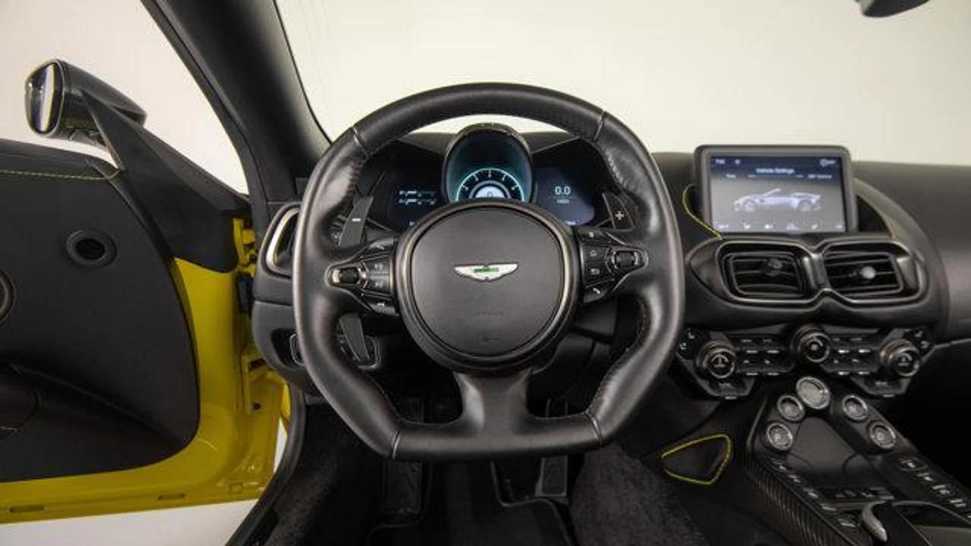 mph039_2407402381_Gp_O_jtfz70vun_Bw_Awb_Hs4_i_F2yc_18799d3a1f