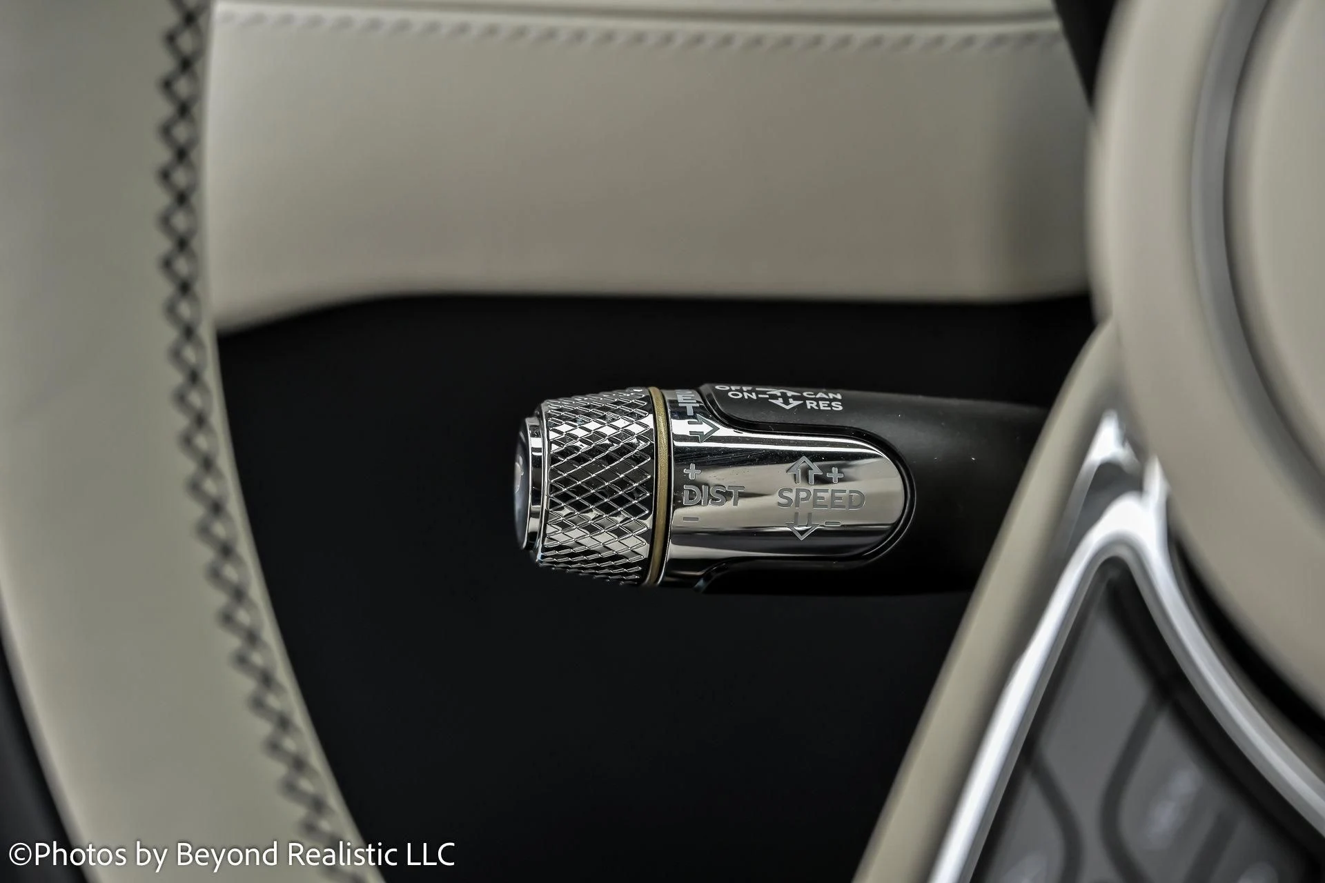 mph039_2408570228_Used_2024_Bentley_Continental_GT_Azure_Convertible_1761724803_1951175695