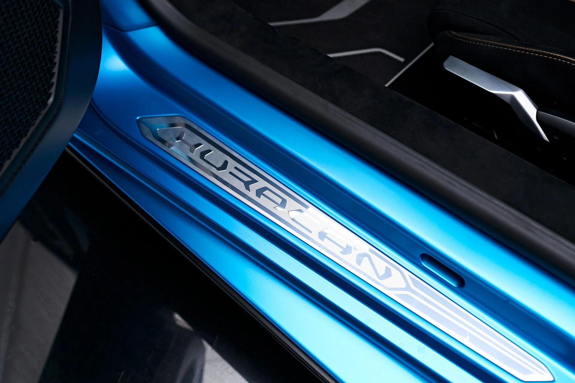 mph039_2425148212_Used_2022_Lamborghini_Huracan_STO_Base_1732754503_ae5d475a16