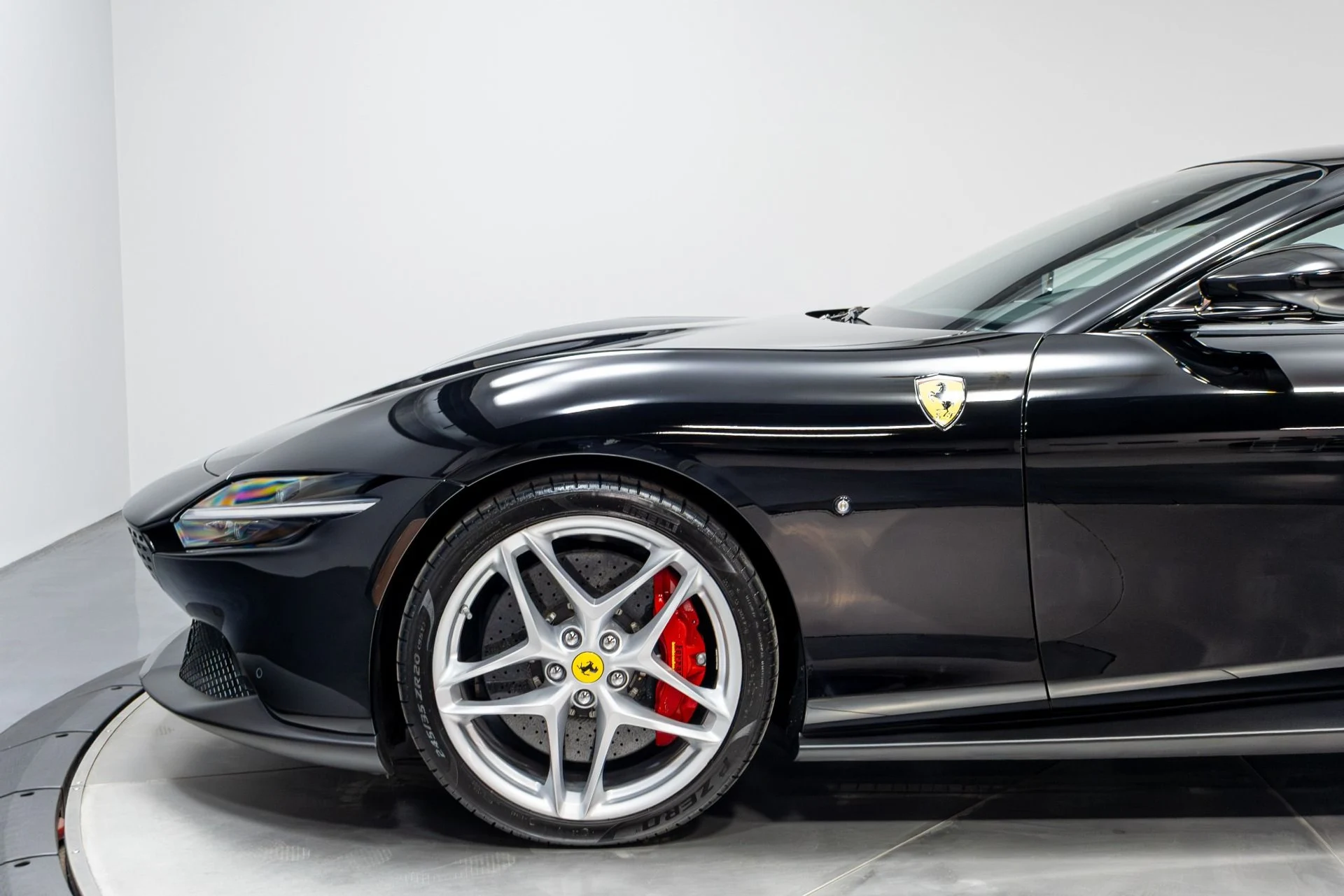 mph039_2427768389_Used_2022_Ferrari_Roma_1775684538_1d1ab6108d