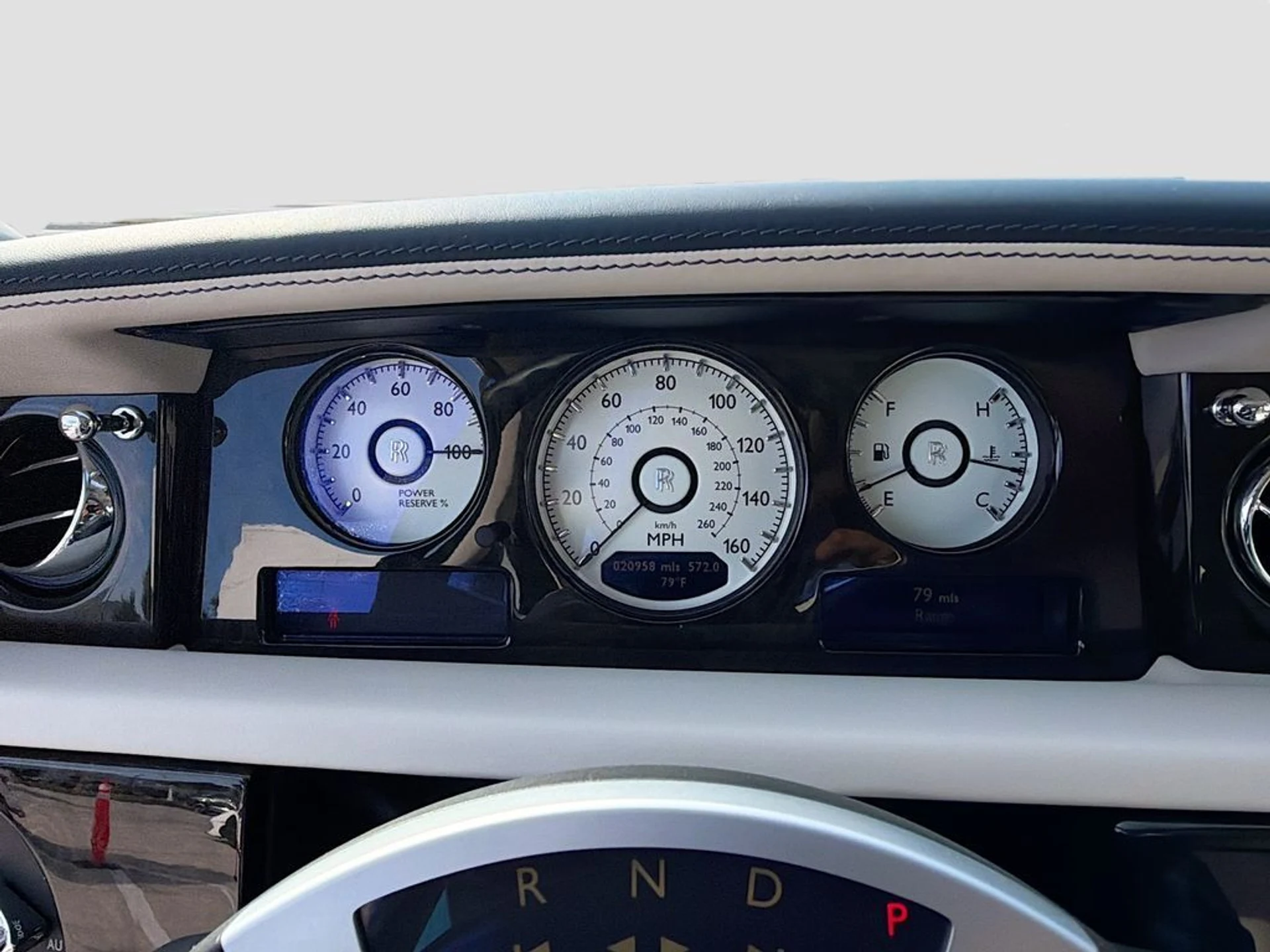 mph039_2432832412_a68238732fb0ebbeddd272bf61e2efaex_8c713cc227