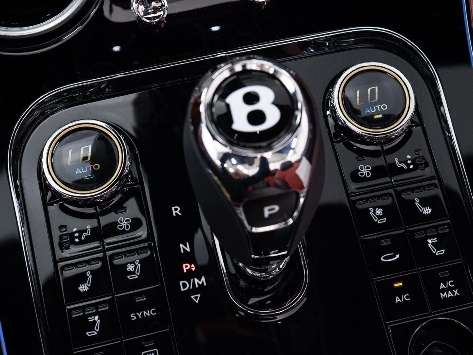 mph039_2441295047_fd4196a9d38e0b9b3f1a8d144233ba20_7ac8f6f219