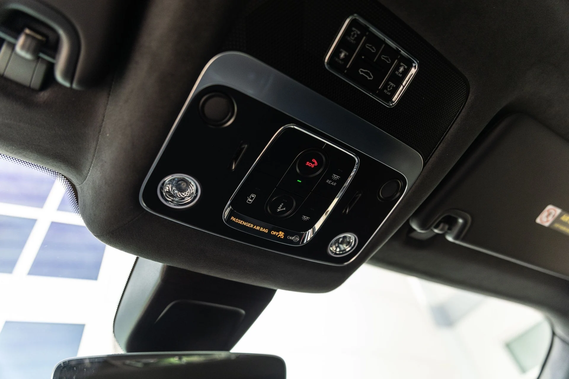 mph039_2444136981_Hi_Tech_Luxury_Imports_LLC_SCBBP_6_ZG_8_SC_022680_image_39_9aa25f7ea8
